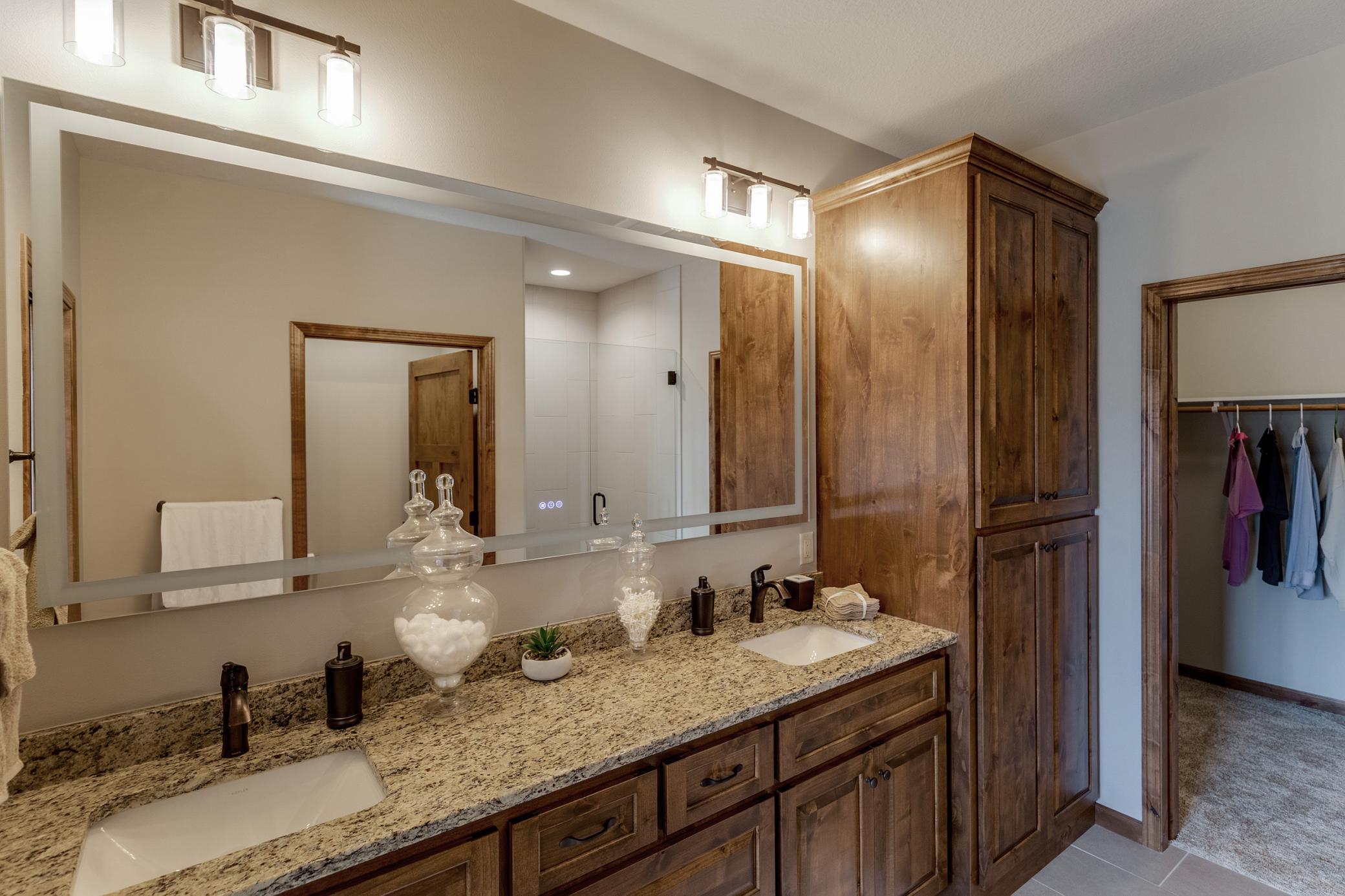 2025 townhouse for sale at 7866 Chickasaw Circle in Pequot Lakes, MN — 3 bed, 2 bath (photo 21 of 39)