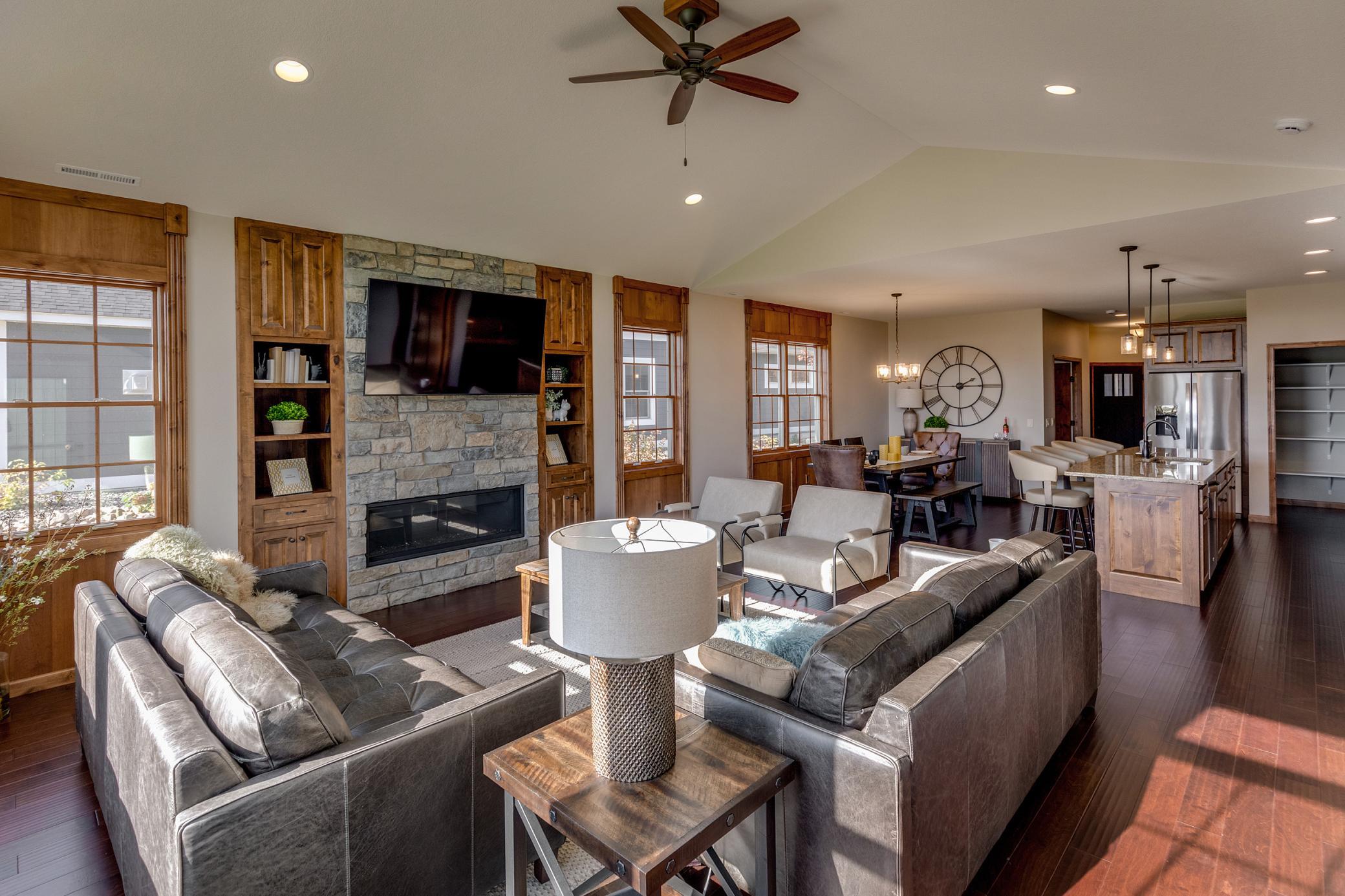 2025 townhouse for sale at 7866 Chickasaw Circle in Pequot Lakes, MN — 3 bed, 2 bath (photo 5 of 39)