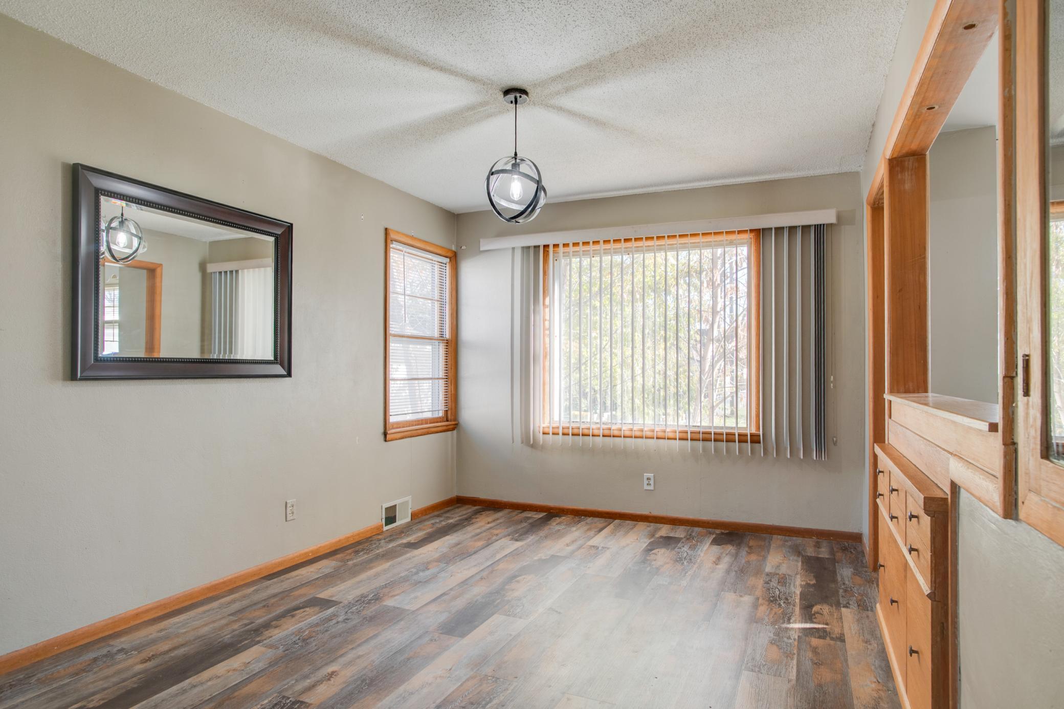1952 single family home for sale at 614 16th Street N in Moorhead, MN — 3 bed, 2 bath (photo 12 of 47)