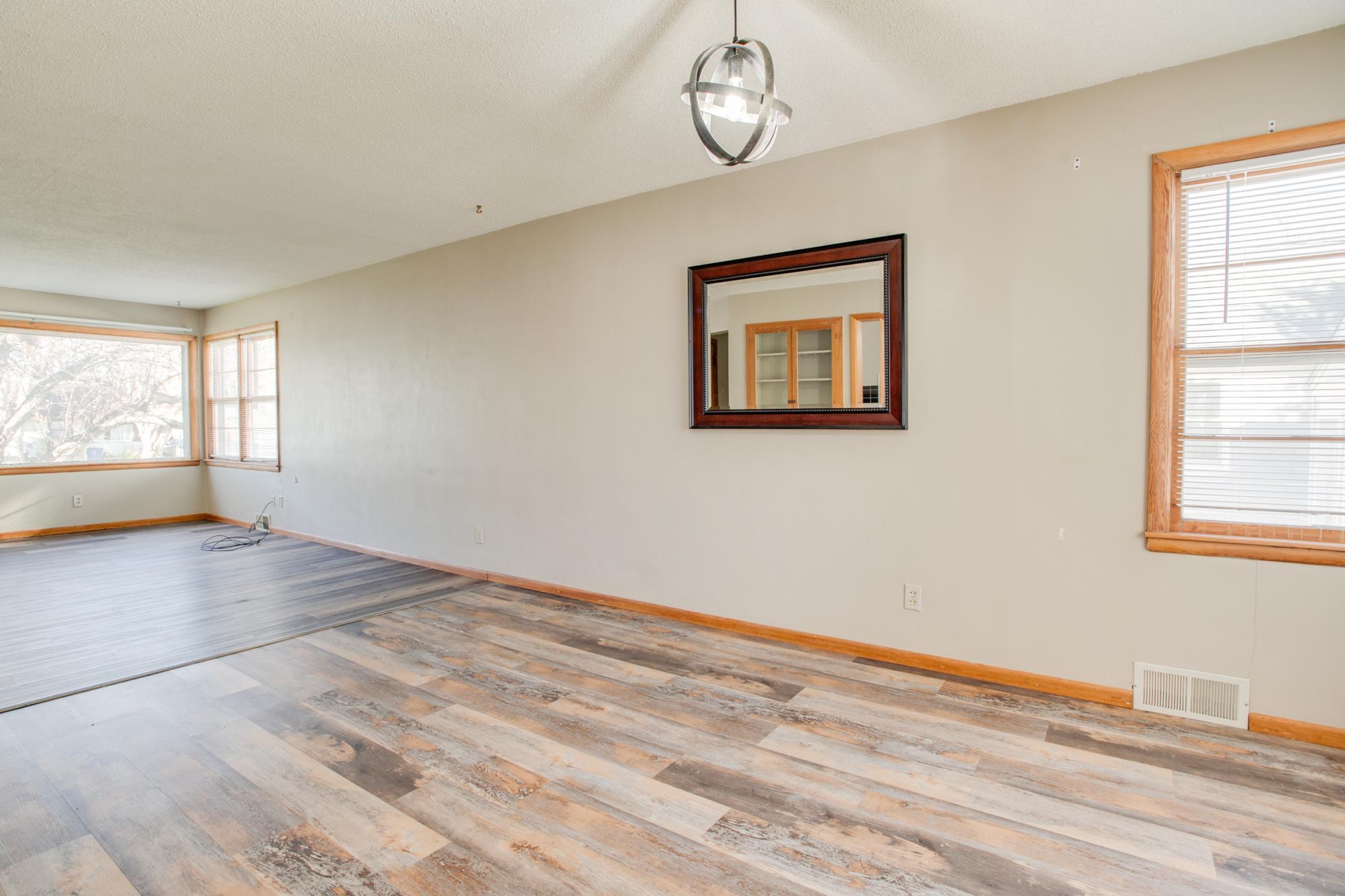 1952 single family home for sale at 614 16th Street N in Moorhead, MN — 3 bed, 2 bath (photo 14 of 47)