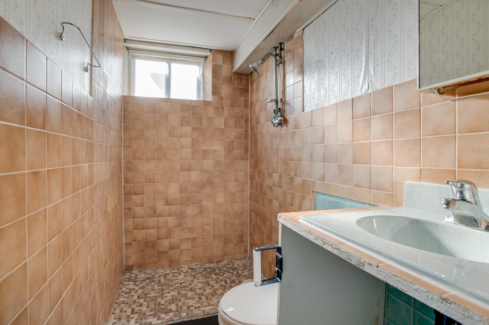 1952 single family home for sale at 614 16th Street N in Moorhead, MN — 3 bed, 2 bath (photo 38 of 47)