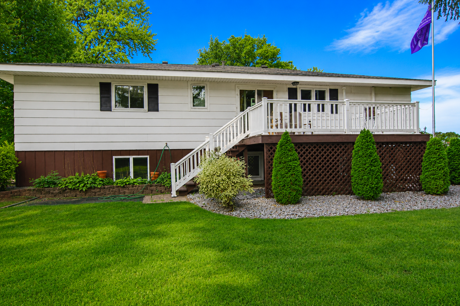 1973 single family home for sale at 913 1st Avenue SE in Long Prairie, MN — 4 bed, 3 bath (photo 7 of 14)
