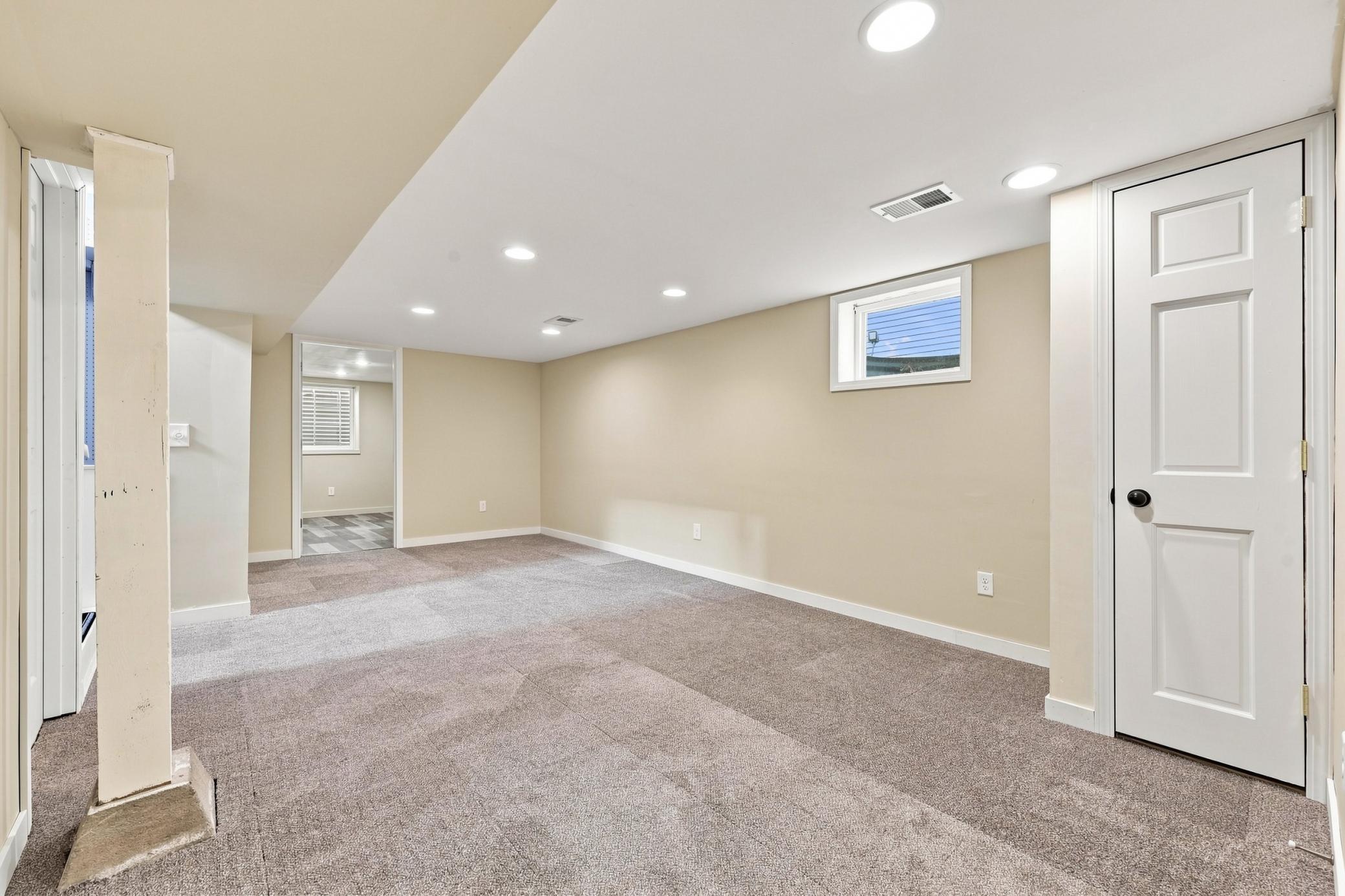 1951 single family home for sale at 408 15th Avenue S in Fargo, ND — 3 bed, 1 bath (photo 18 of 27)