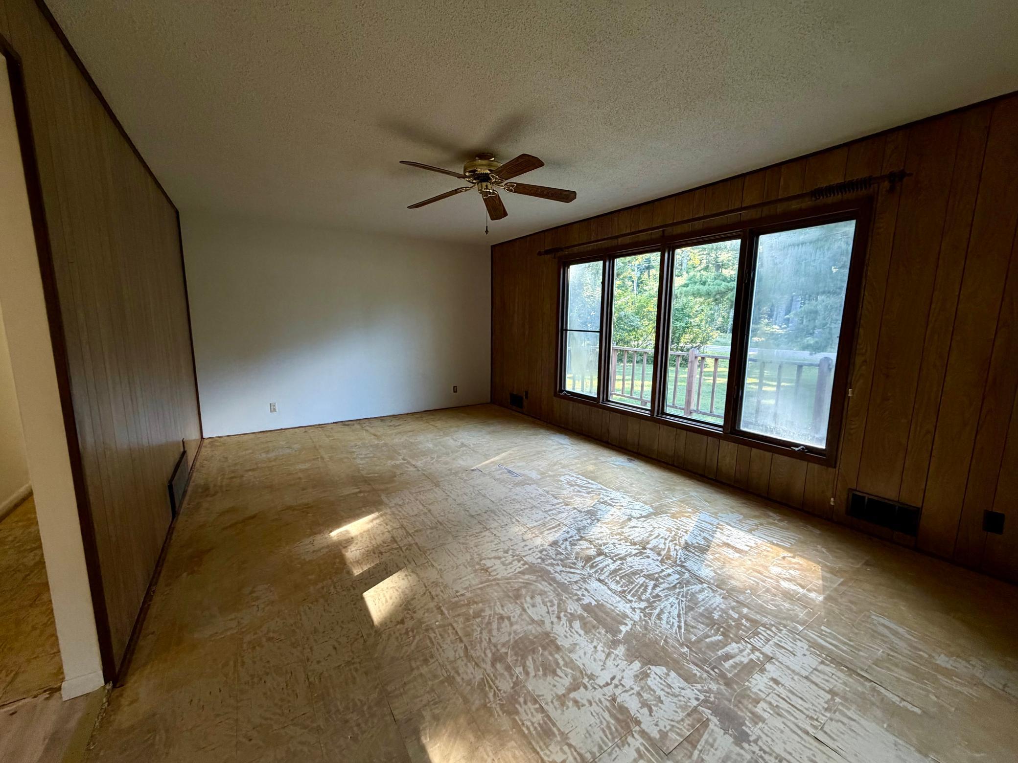 1958 single family home for sale at 22736 County Road 453 in Bovey, MN — 3 bed, 1 bath (photo 4 of 15)