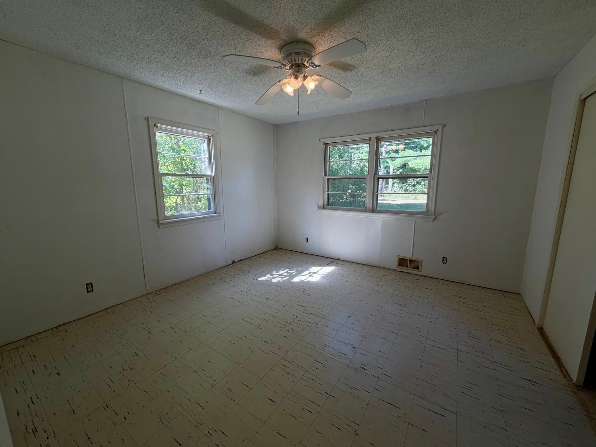 1958 single family home for sale at 22736 County Road 453 in Bovey, MN — 3 bed, 1 bath (photo 7 of 15)