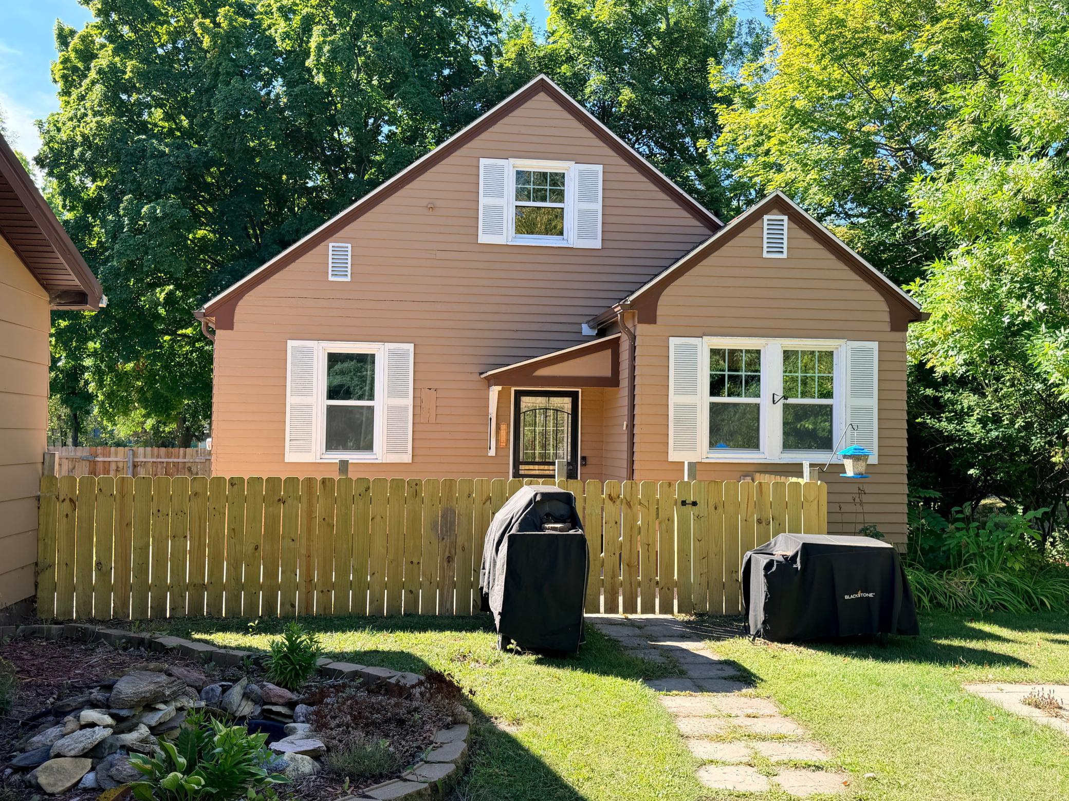 1936 single family home for sale at 509 5th Street NE in Fosston, MN — 3 bed, 2 bath (photo 5 of 47)