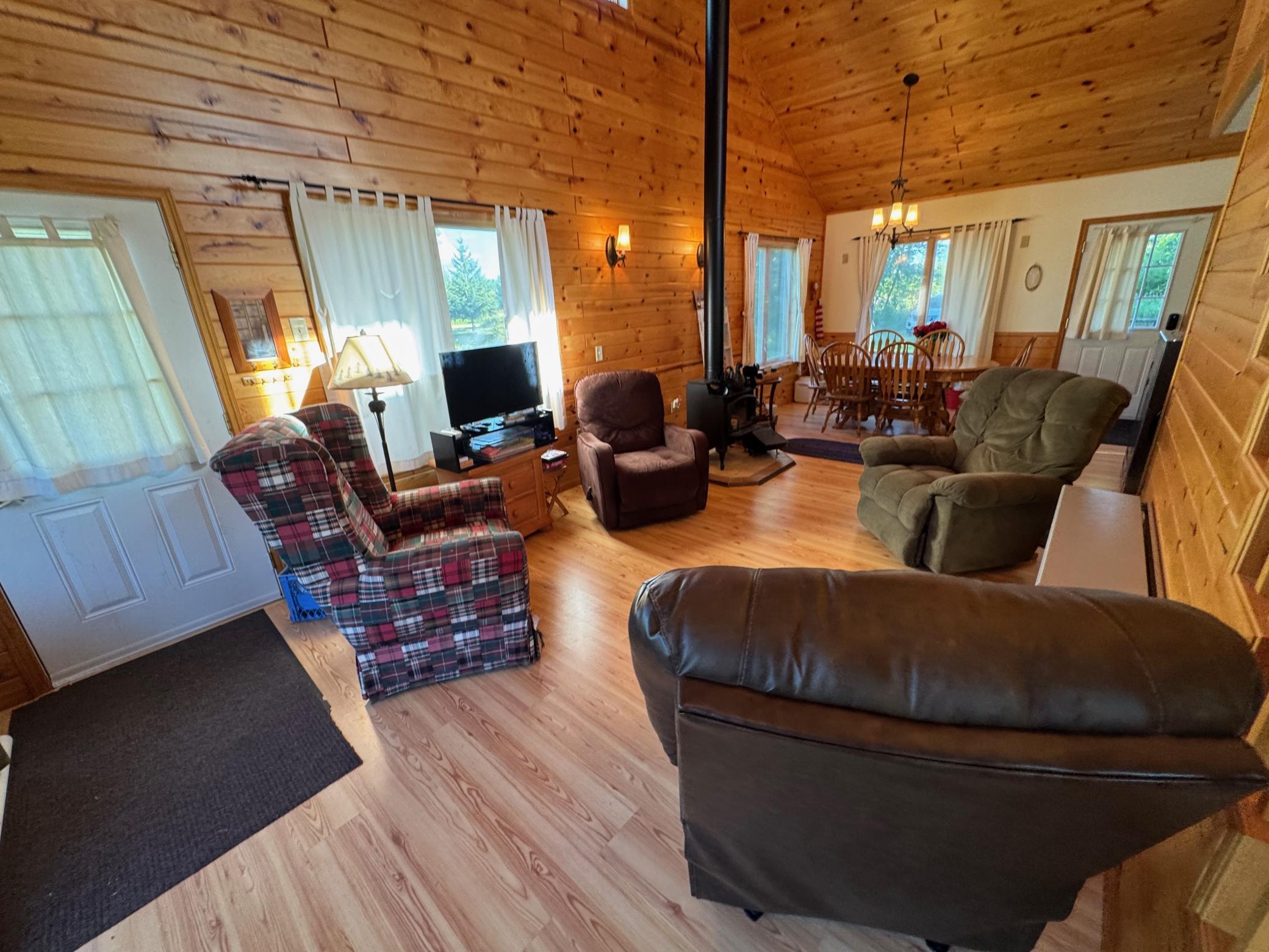 2005 single family home for sale at 17193 Fox Den Trail NE in Kelliher, MN — 2 bed, 1 bath (photo 46 of 62)