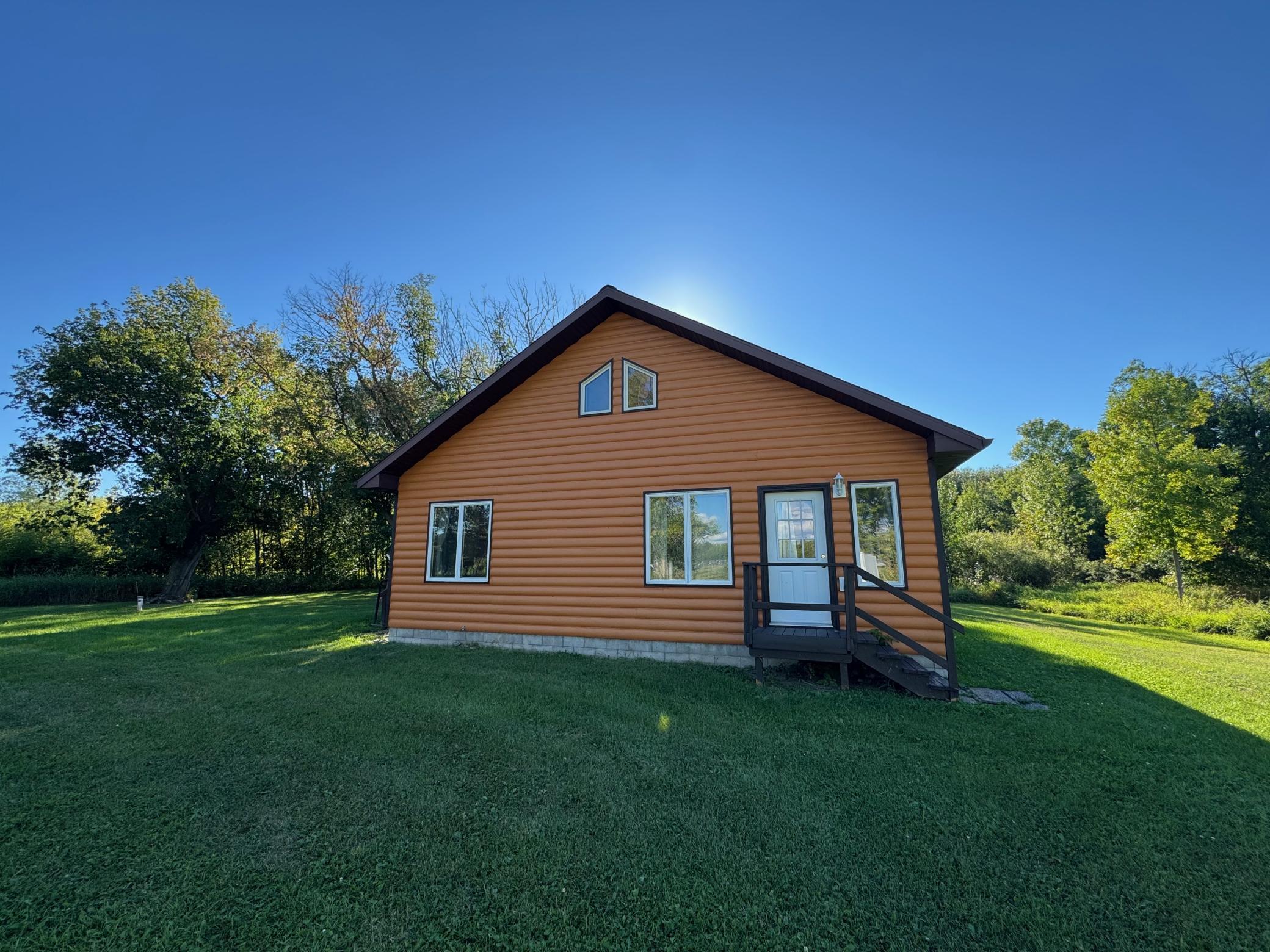 2005 single family home for sale at 17193 Fox Den Trail NE in Kelliher, MN — 2 bed, 1 bath (photo 6 of 62)
