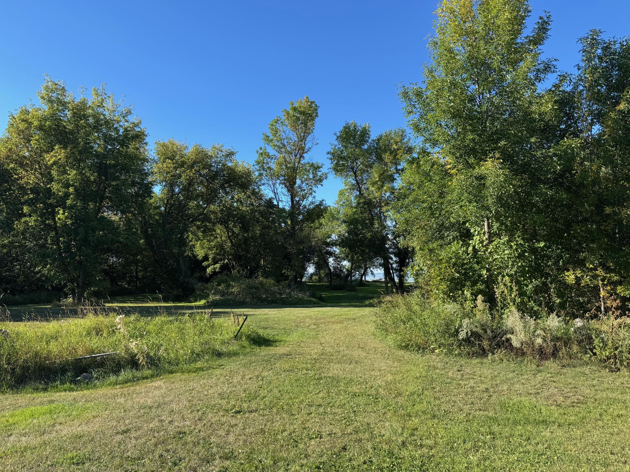 2005 single family home for sale at 17193 Fox Den Trail NE in Kelliher, MN — 2 bed, 1 bath (photo 9 of 62)