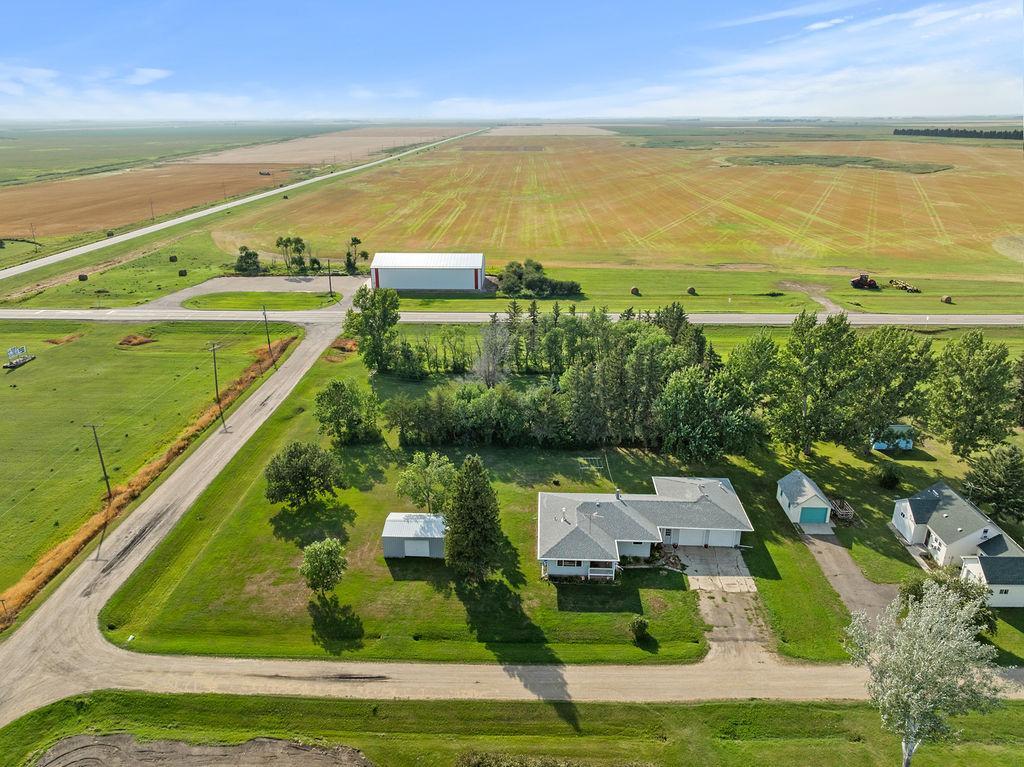 1963 single family home for sale at 317 Henry Street in Kramer, ND — 2 bed, 1 bath (photo 11 of 40)