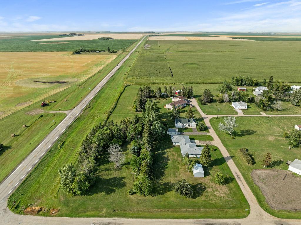 1963 single family home for sale at 317 Henry Street in Kramer, ND — 2 bed, 1 bath (photo 17 of 40)