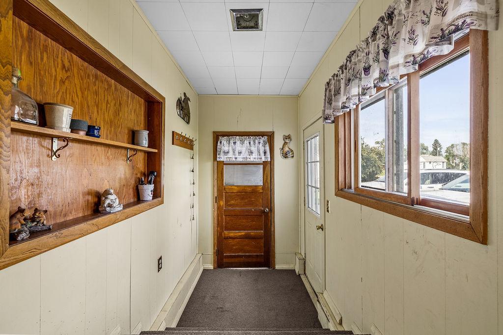 1963 single family home for sale at 317 Henry Street in Kramer, ND — 2 bed, 1 bath (photo 20 of 40)