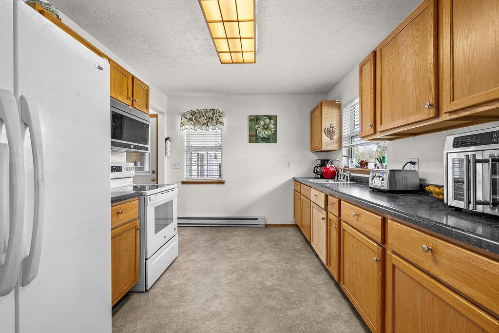 1963 single family home for sale at 317 Henry Street in Kramer, ND — 2 bed, 1 bath (photo 26 of 40)