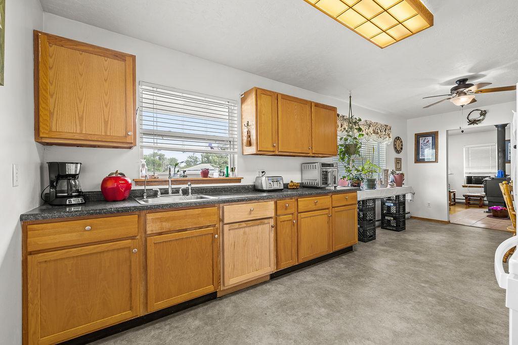1963 single family home for sale at 317 Henry Street in Kramer, ND — 2 bed, 1 bath (photo 27 of 40)