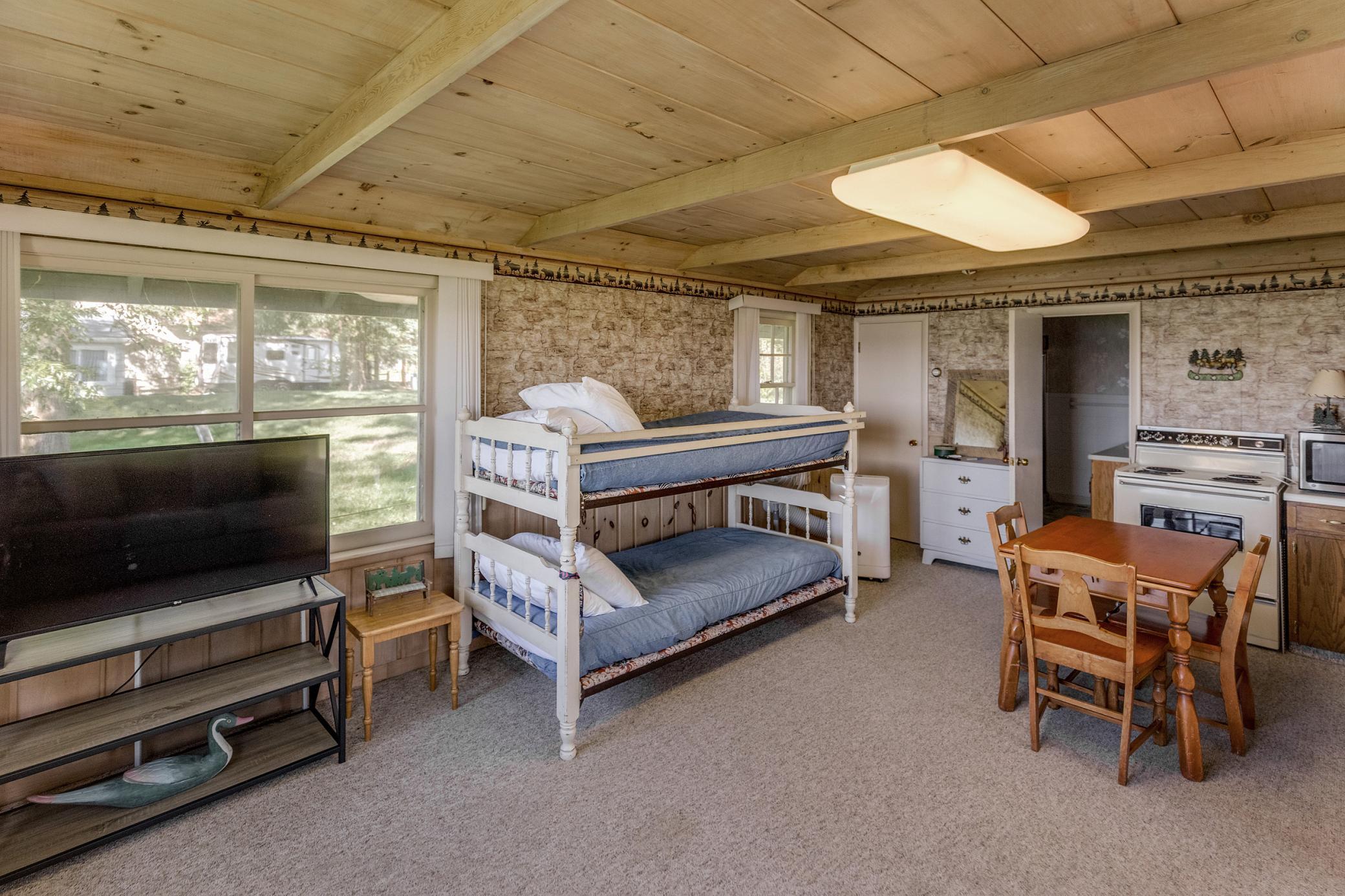 1975 single family home for sale at 4055 Forseman Point Drive NW in Hackensack, MN — 5 bed, 3 bath (photo 22 of 28)