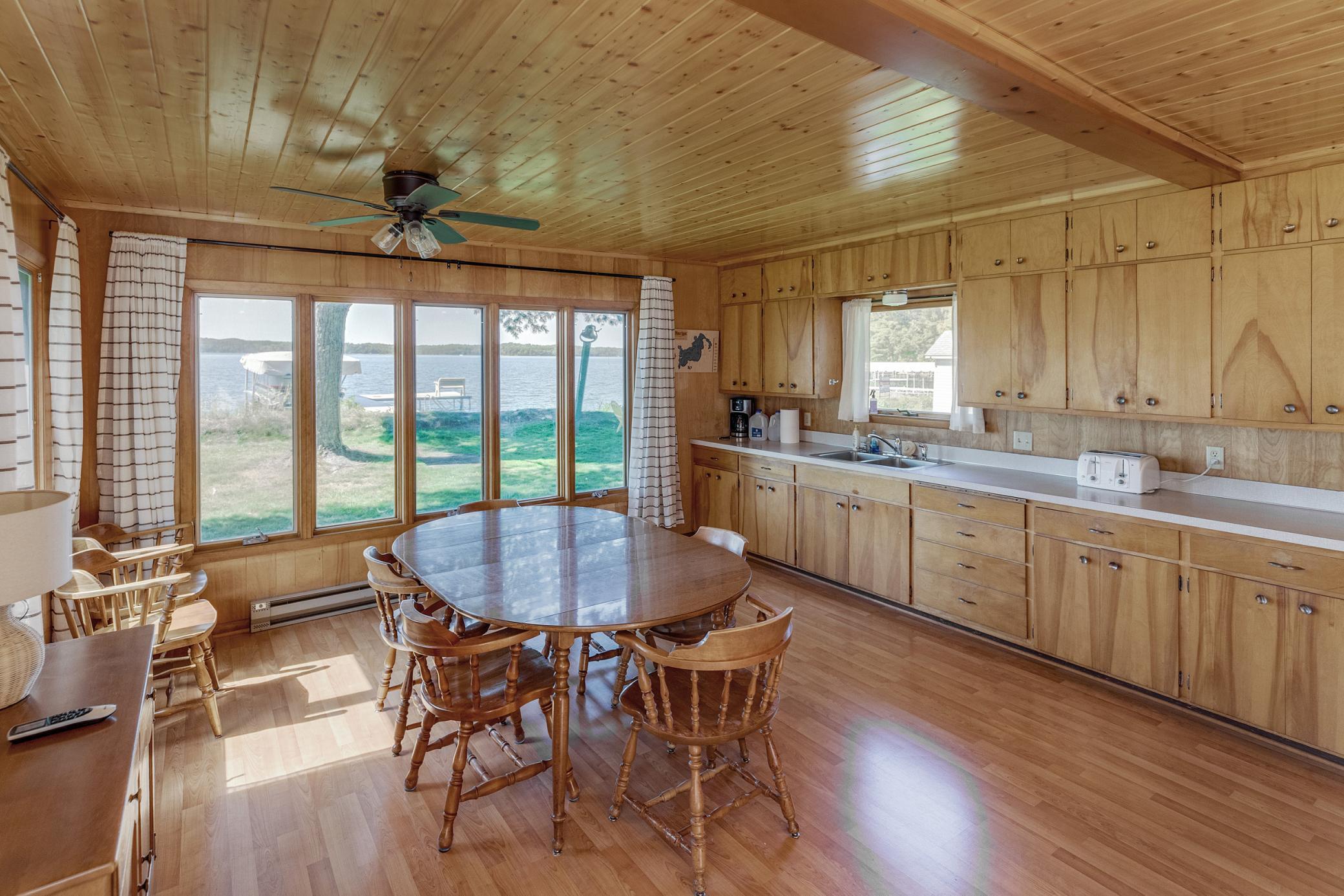 1975 single family home for sale at 4055 Forseman Point Drive NW in Hackensack, MN — 5 bed, 3 bath (photo 10 of 28)