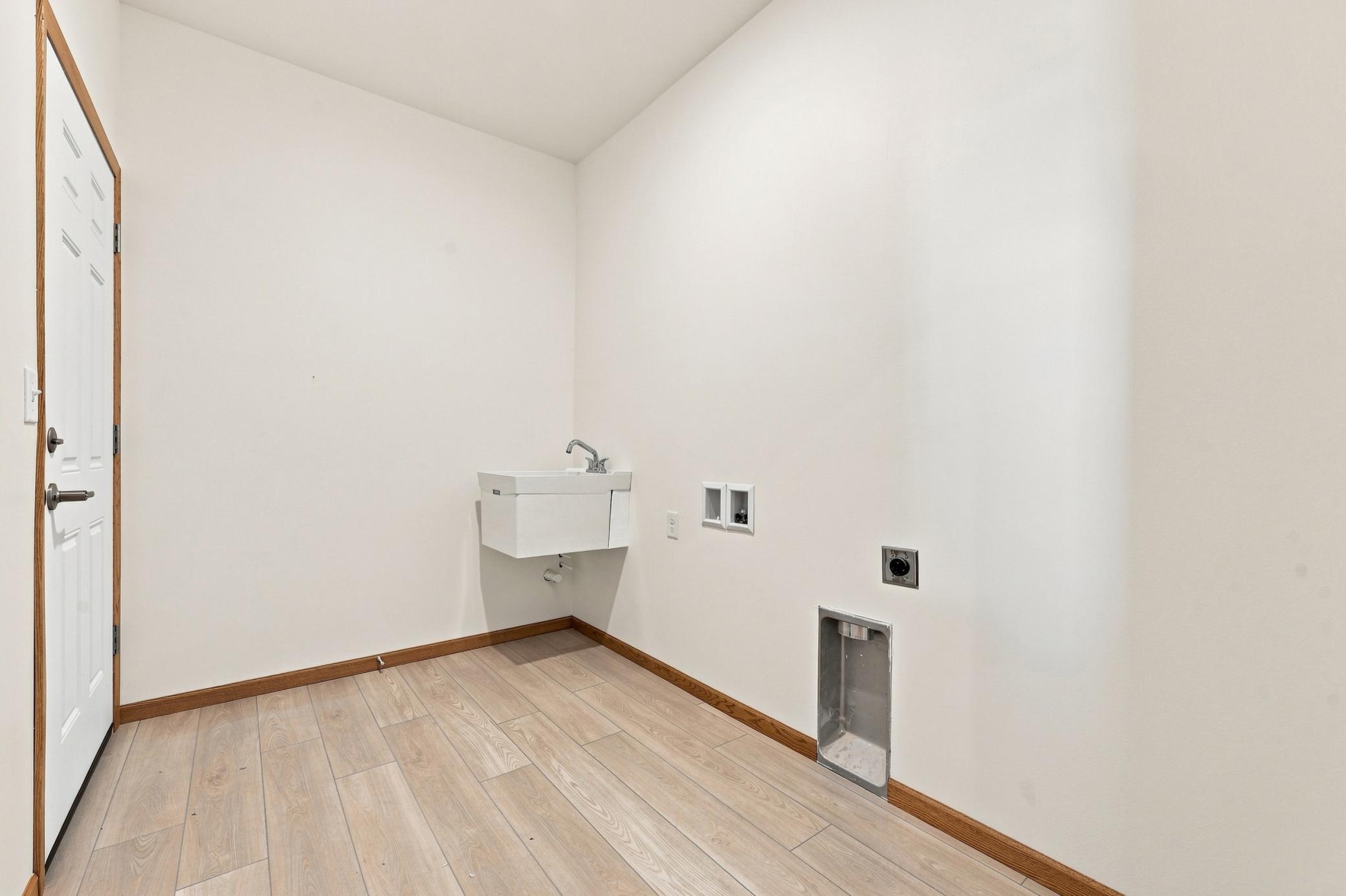 2026 twin home for sale at 6001 6th Street, Unit A in Lake Park, MN — 2 bed, 2 bath (photo 25 of 30)