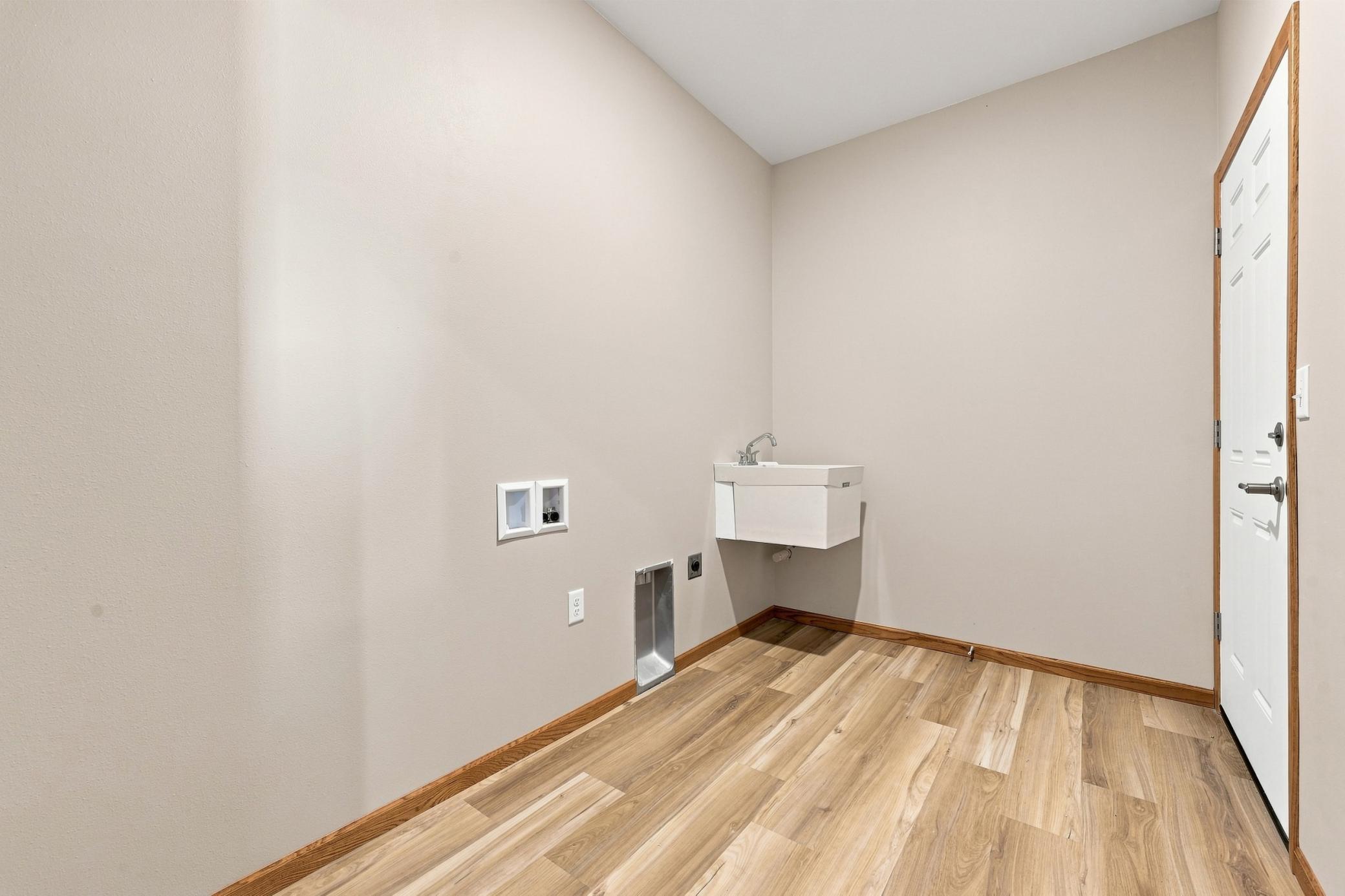 2026 twin home for sale at 6001 6th Street, Unit B in Lake Park, MN — 2 bed, 2 bath (photo 24 of 30)