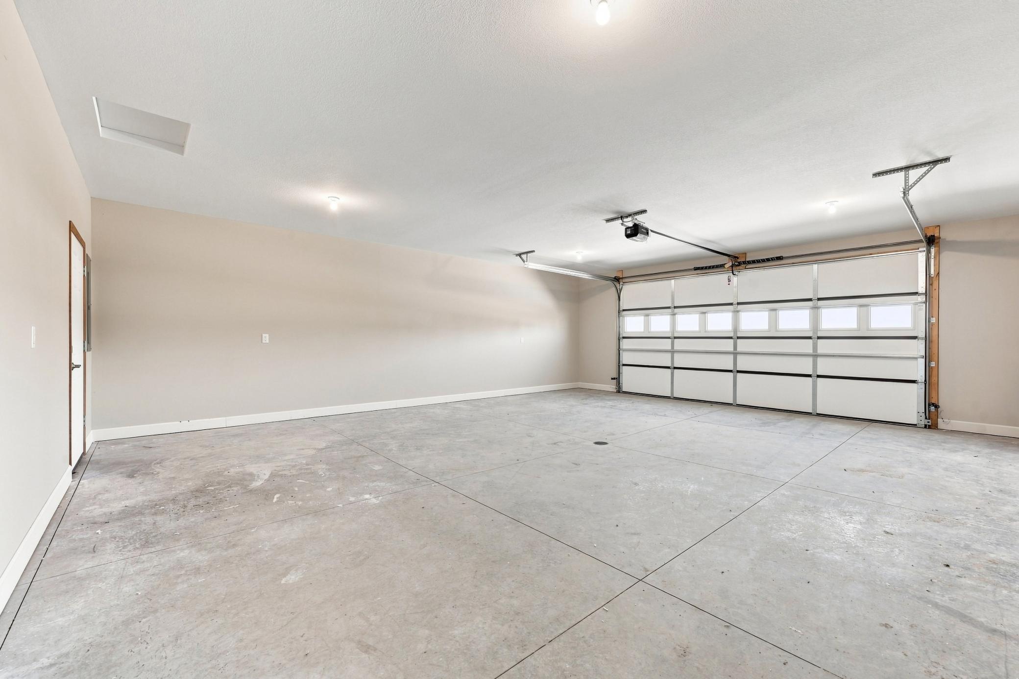 2026 twin home for sale at 6001 6th Street, Unit B in Lake Park, MN — 2 bed, 2 bath (photo 26 of 30)