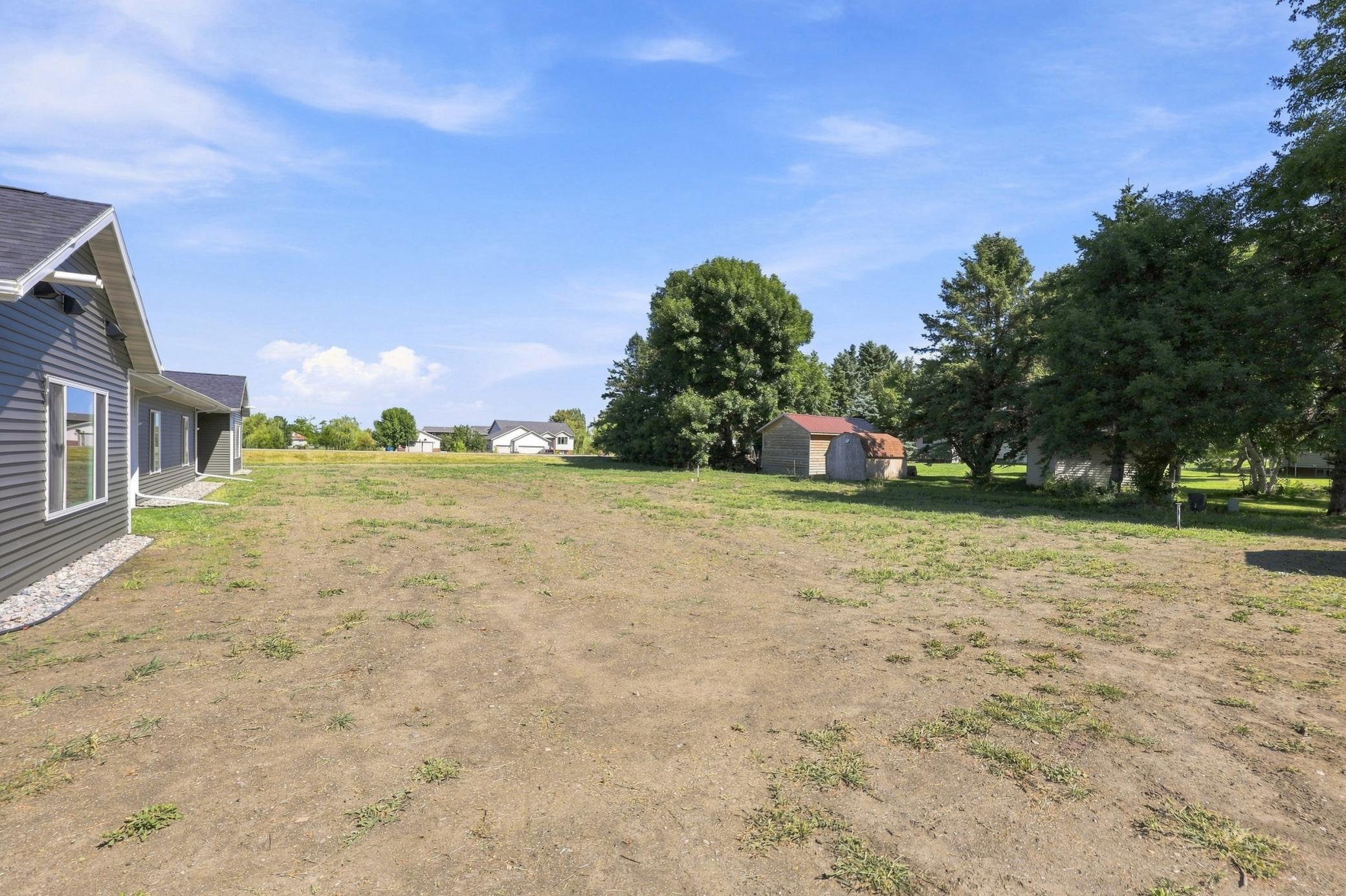 2026 twin home for sale at 6001 6th Street, Unit B in Lake Park, MN — 2 bed, 2 bath (photo 28 of 30)