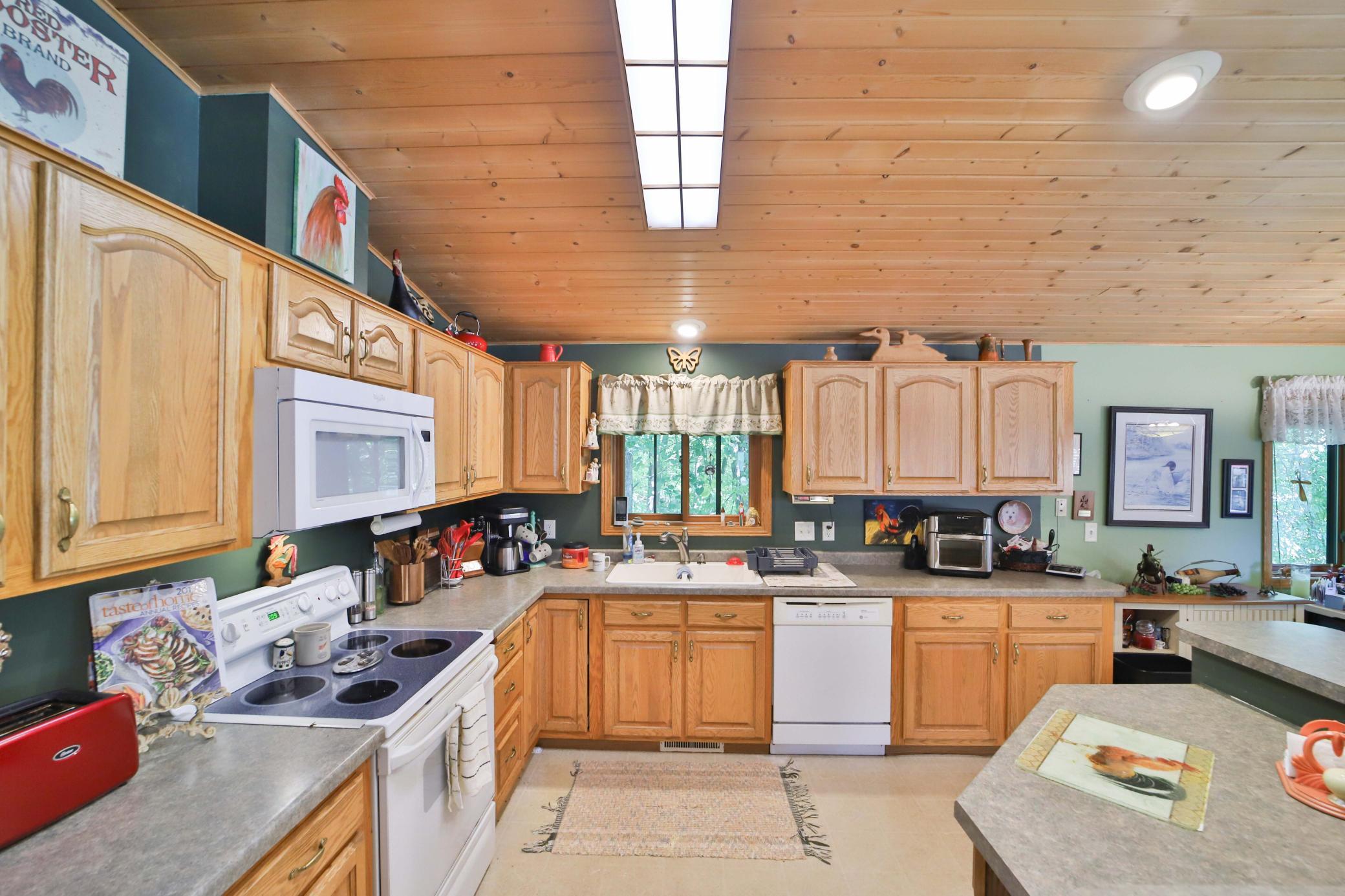 2001 single family home for sale at 30801 427th Street in Aitkin, MN — 2 bed, 2 bath (photo 4 of 61)