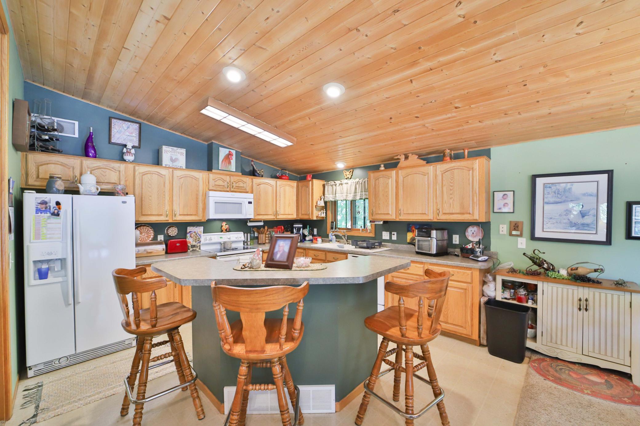 2001 single family home for sale at 30801 427th Street in Aitkin, MN — 2 bed, 2 bath (photo 5 of 61)