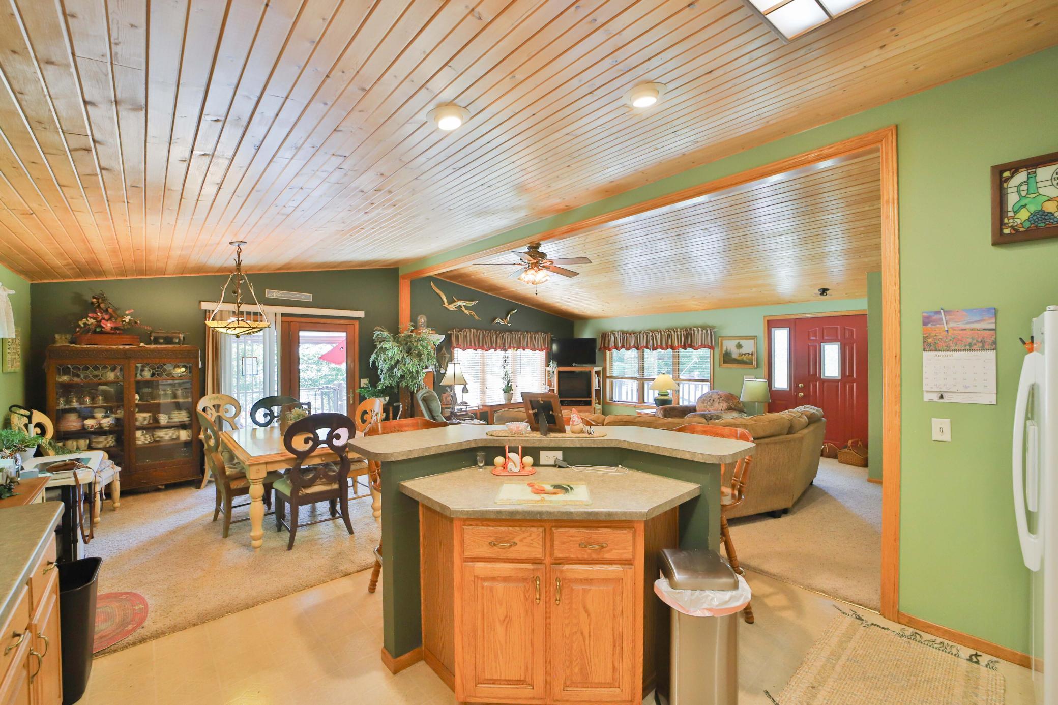 2001 single family home for sale at 30801 427th Street in Aitkin, MN — 2 bed, 2 bath (photo 7 of 61)