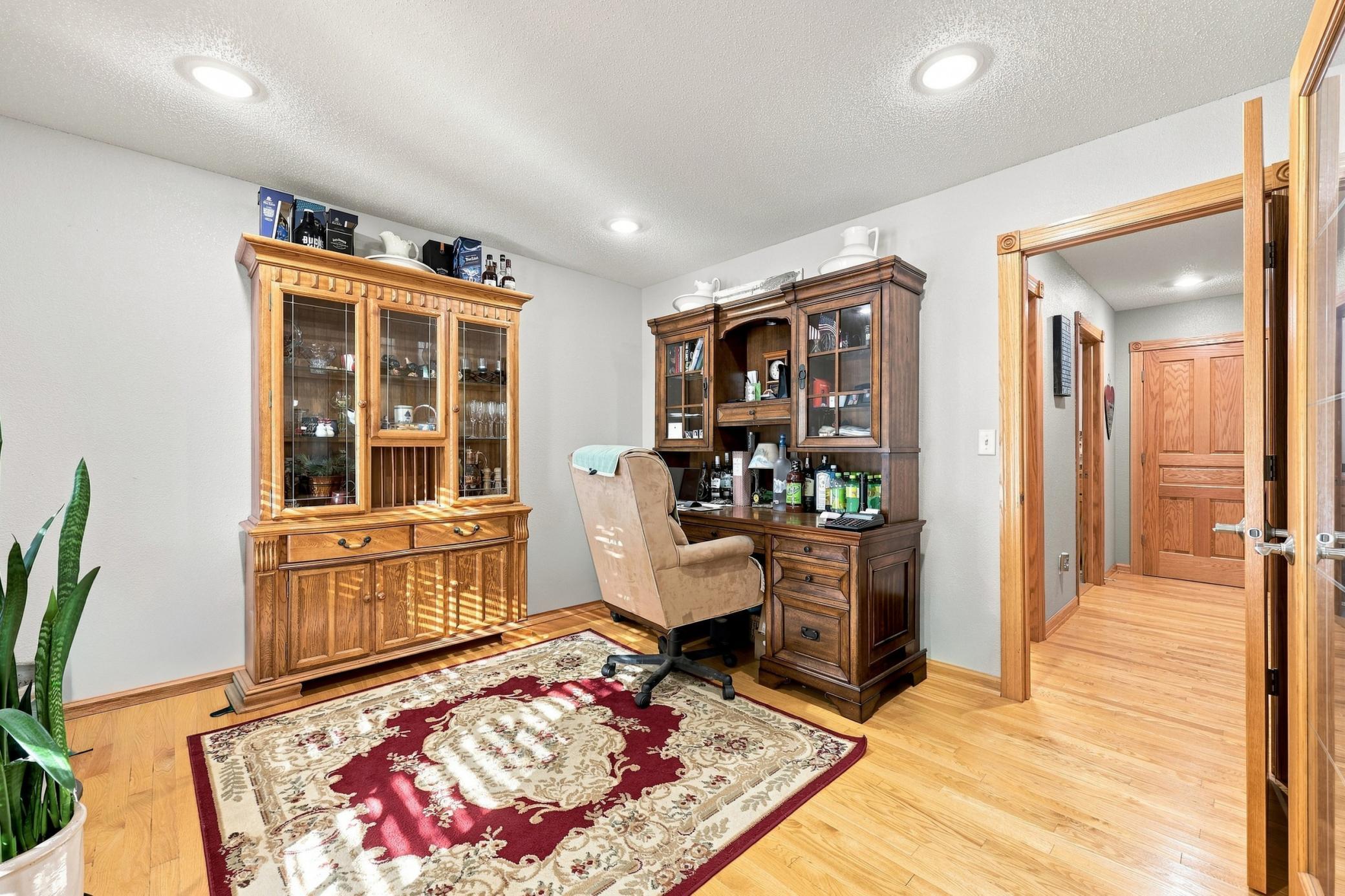 2002 single family home for sale at 24011 Woodland Lane in Detroit Lakes, MN — 4 bed, 3 bath (photo 16 of 34)