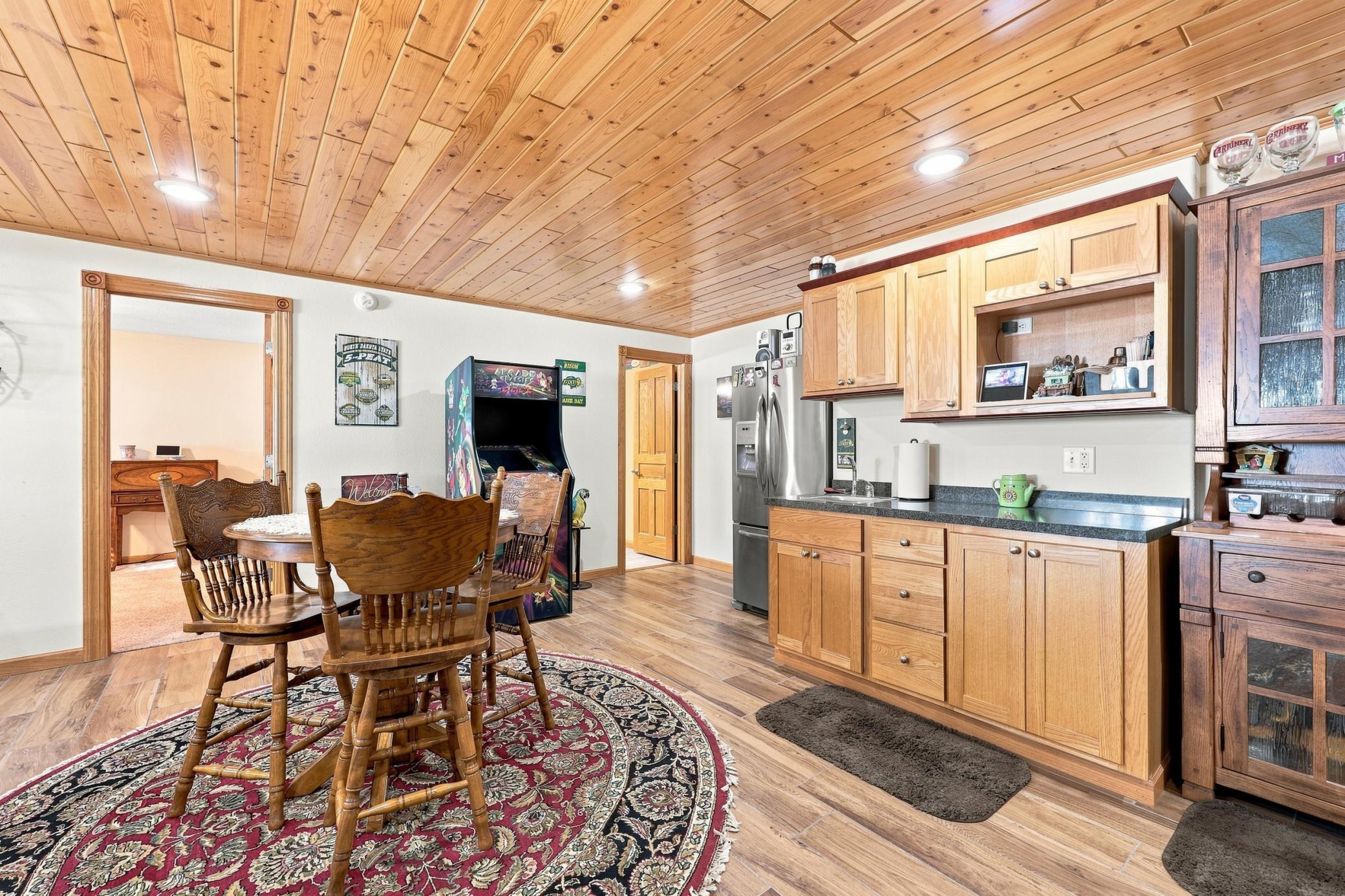 2002 single family home for sale at 24011 Woodland Lane in Detroit Lakes, MN — 4 bed, 3 bath (photo 21 of 34)