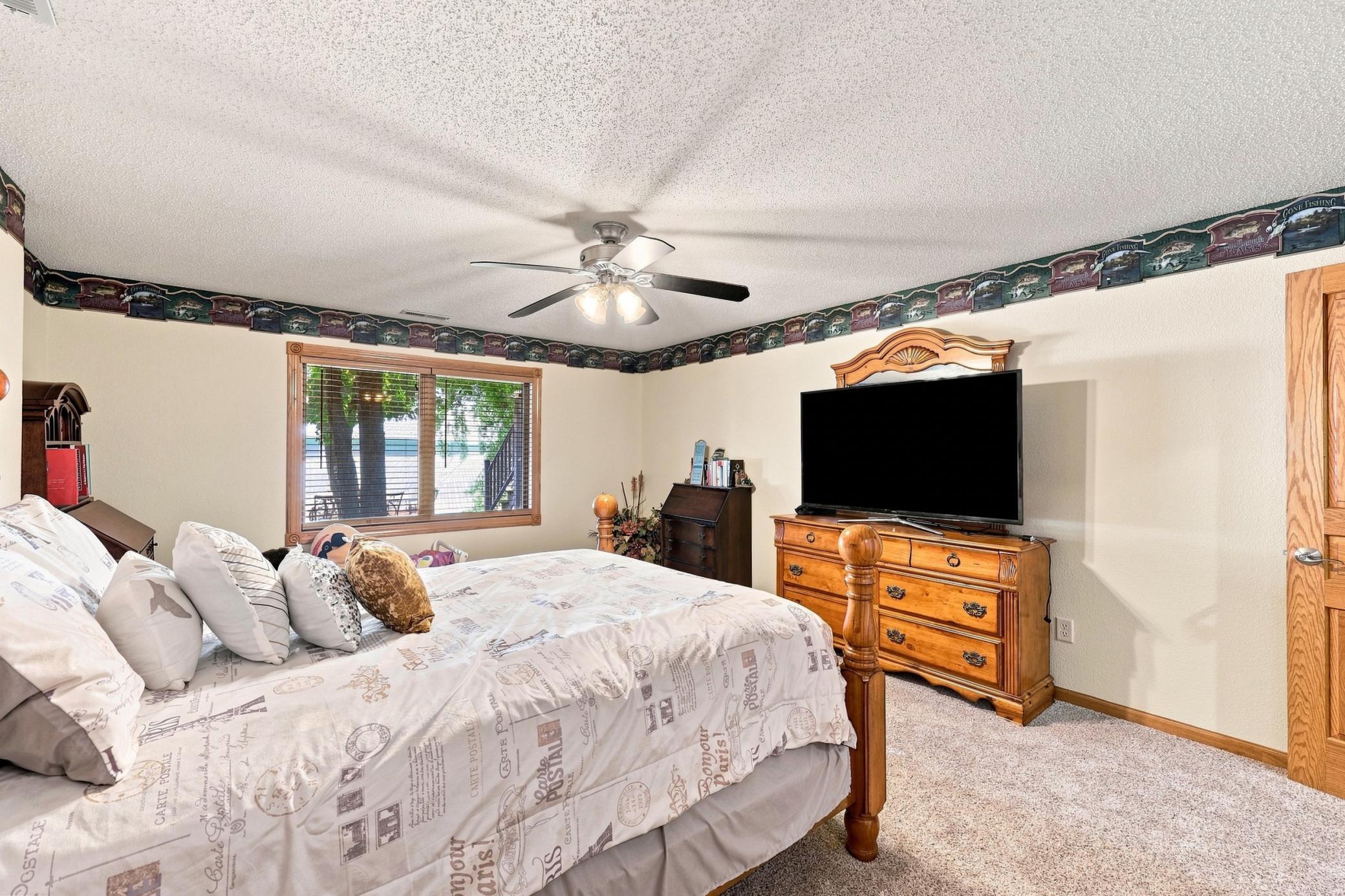 2002 single family home for sale at 24011 Woodland Lane in Detroit Lakes, MN — 4 bed, 3 bath (photo 26 of 34)
