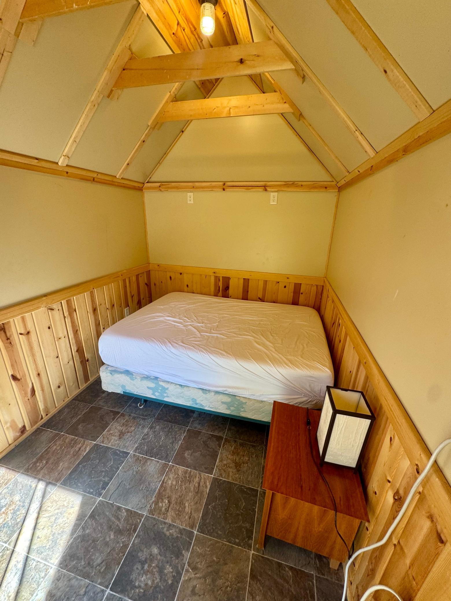 1950 single family home for sale at 31837 MacDougal Bay Road in Grand Rapids, MN — 2 bed, 1 bath (photo 9 of 14)