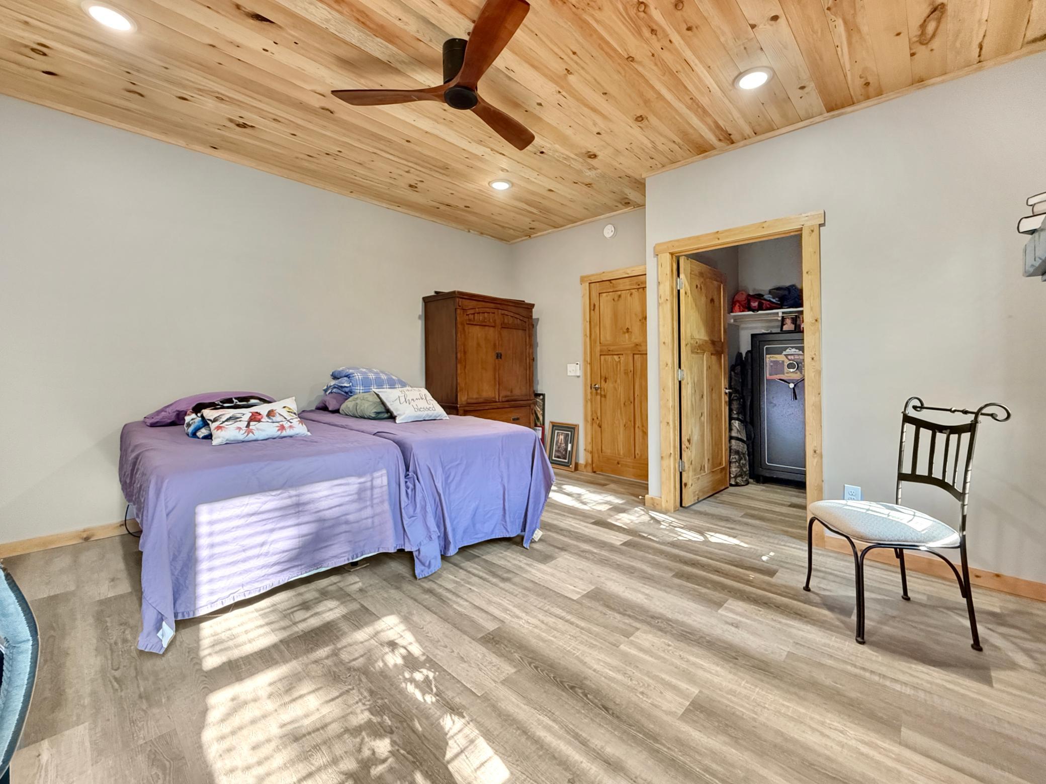 2022 single family home for sale at 8940 Bemidji Road NE in Bemidji, MN — 2 bed, 3 bath (photo 14 of 34)