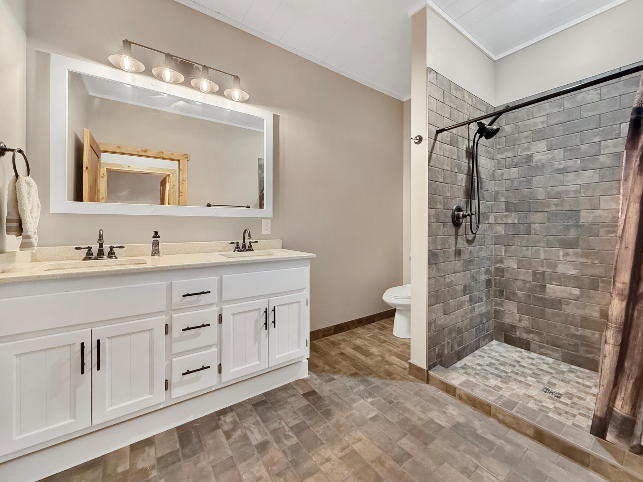 2022 single family home for sale at 8940 Bemidji Road NE in Bemidji, MN — 2 bed, 3 bath (photo 15 of 34)