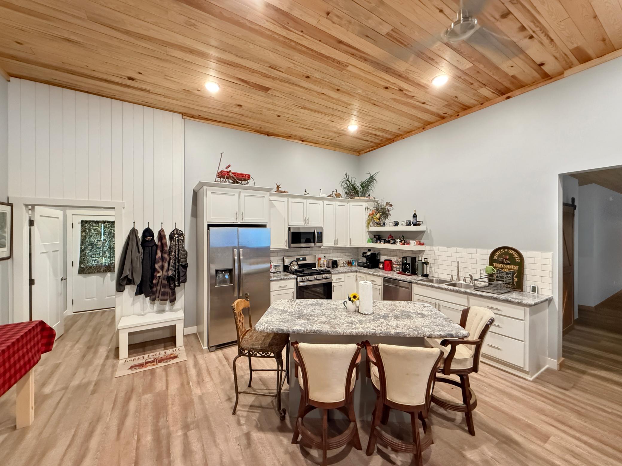 2022 single family home for sale at 8940 Bemidji Road NE in Bemidji, MN — 2 bed, 3 bath (photo 9 of 34)