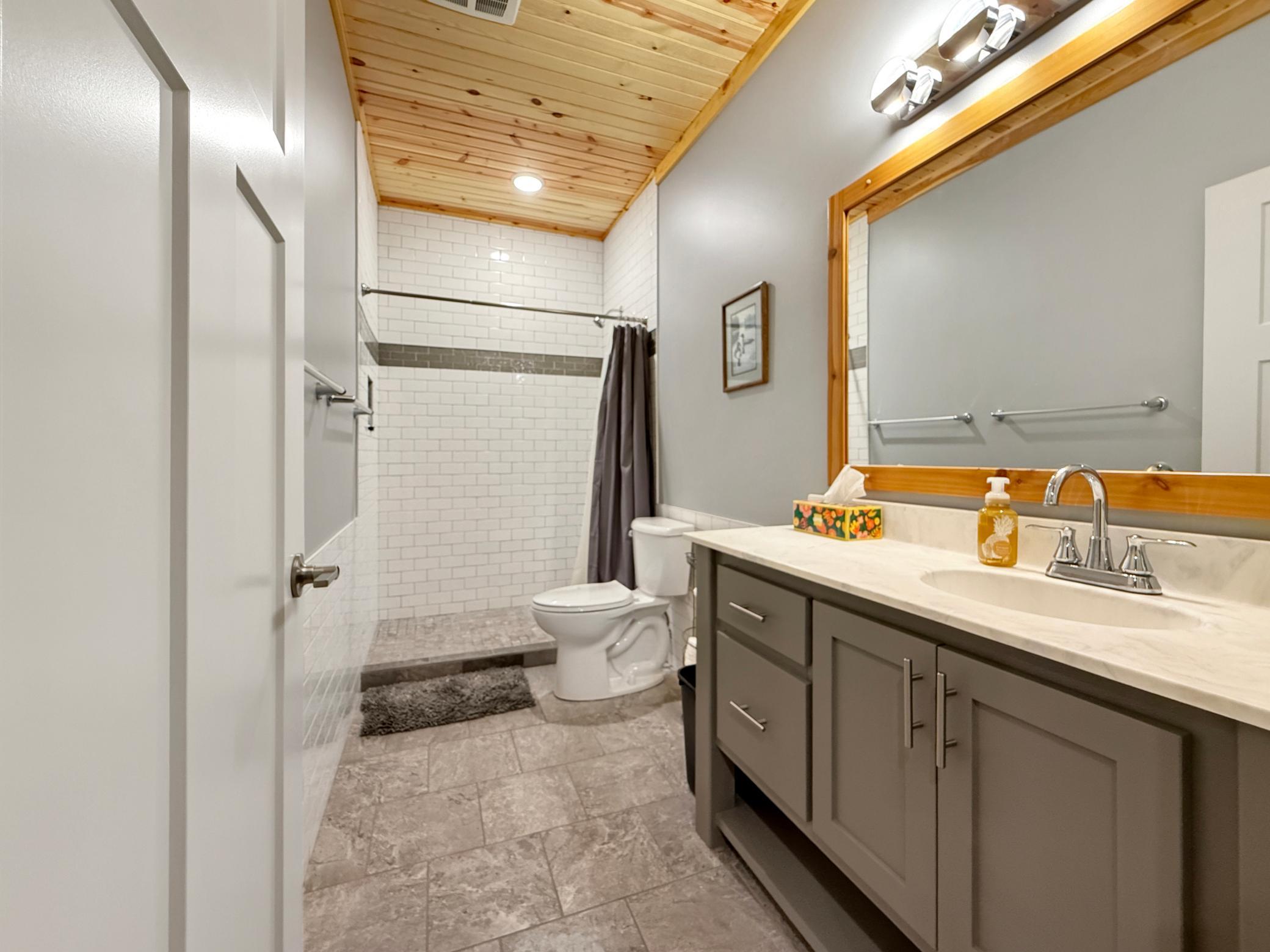 2022 single family home for sale at 8940 Bemidji Road NE in Bemidji, MN — 2 bed, 3 bath (photo 10 of 34)