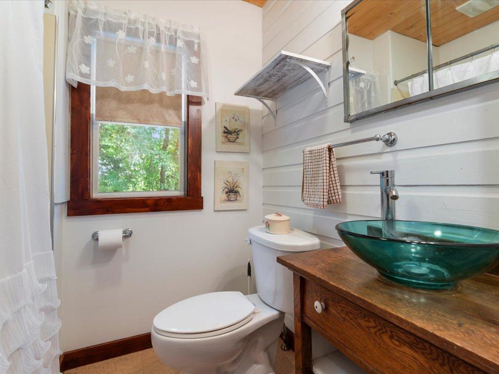 1950 single family home for sale at 29978 Pequot Boulevard in Pequot Lakes, MN — 1 bed, 1 bath (photo 12 of 25)