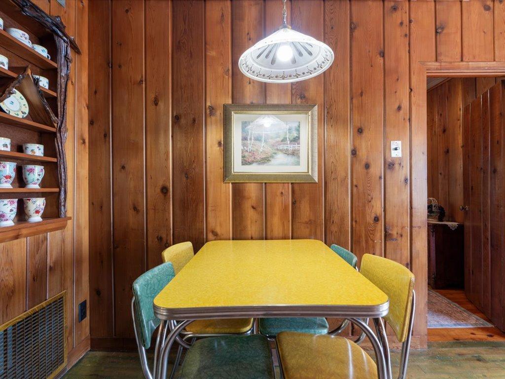 1950 single family home for sale at 29978 Pequot Boulevard in Pequot Lakes, MN — 1 bed, 1 bath (photo 5 of 25)
