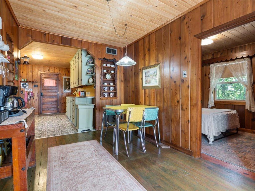 1950 single family home for sale at 29978 Pequot Boulevard in Pequot Lakes, MN — 1 bed, 1 bath (photo 6 of 25)