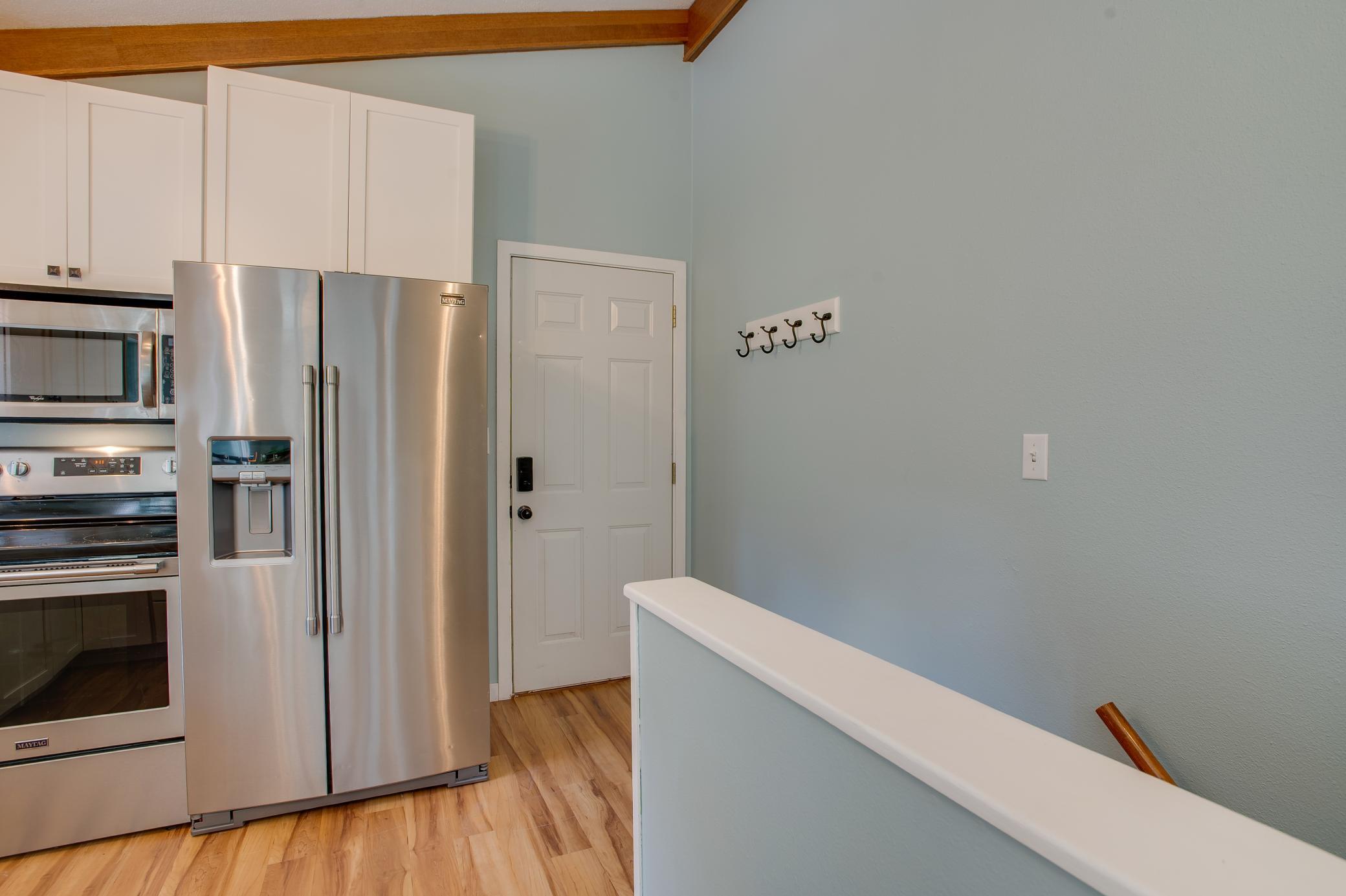 1974 single family home for sale at 429 Brook Avenue in Moorhead, MN — 3 bed, 2 bath (photo 17 of 51)