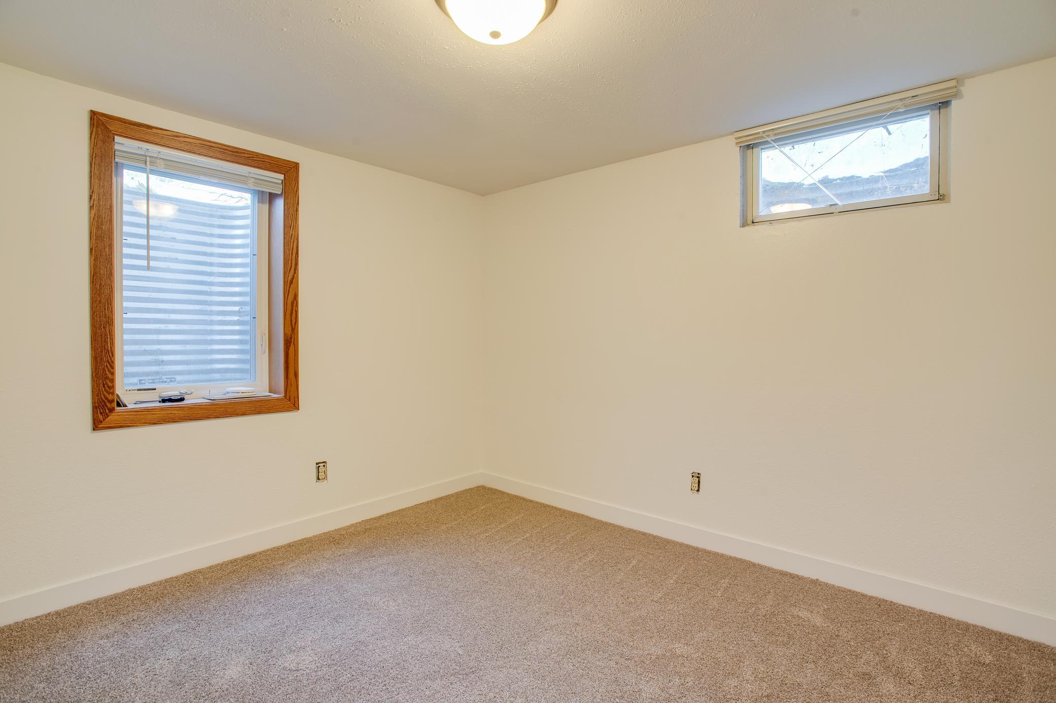 1974 single family home for sale at 429 Brook Avenue in Moorhead, MN — 3 bed, 2 bath (photo 29 of 51)