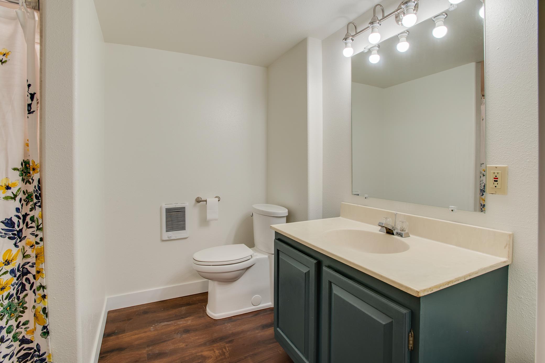 1974 single family home for sale at 429 Brook Avenue in Moorhead, MN — 3 bed, 2 bath (photo 31 of 51)