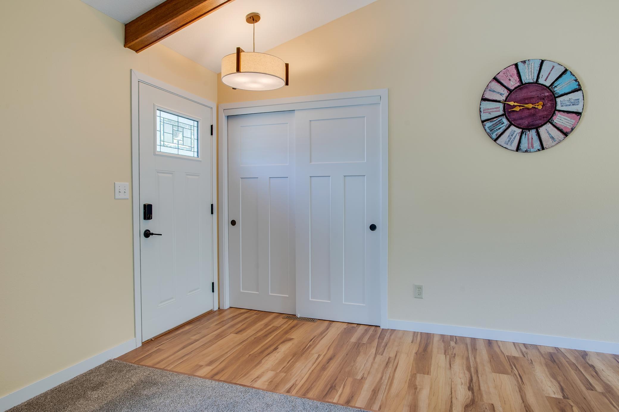 1974 single family home for sale at 429 Brook Avenue in Moorhead, MN — 3 bed, 2 bath (photo 5 of 51)