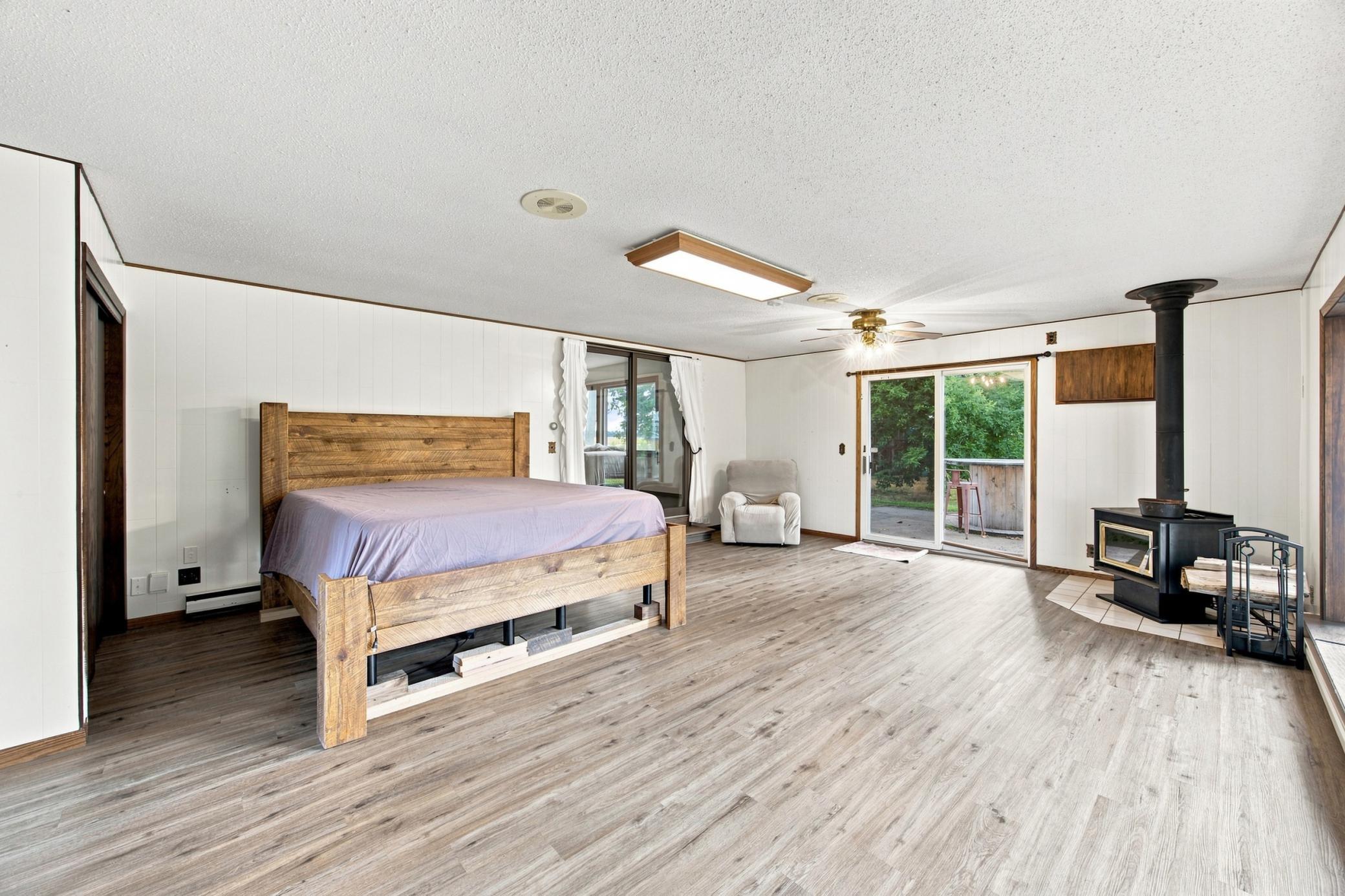 1937 single family home for sale at 15218 9th Street NE in Mayville, ND — 4 bed, 2 bath (photo 15 of 57)