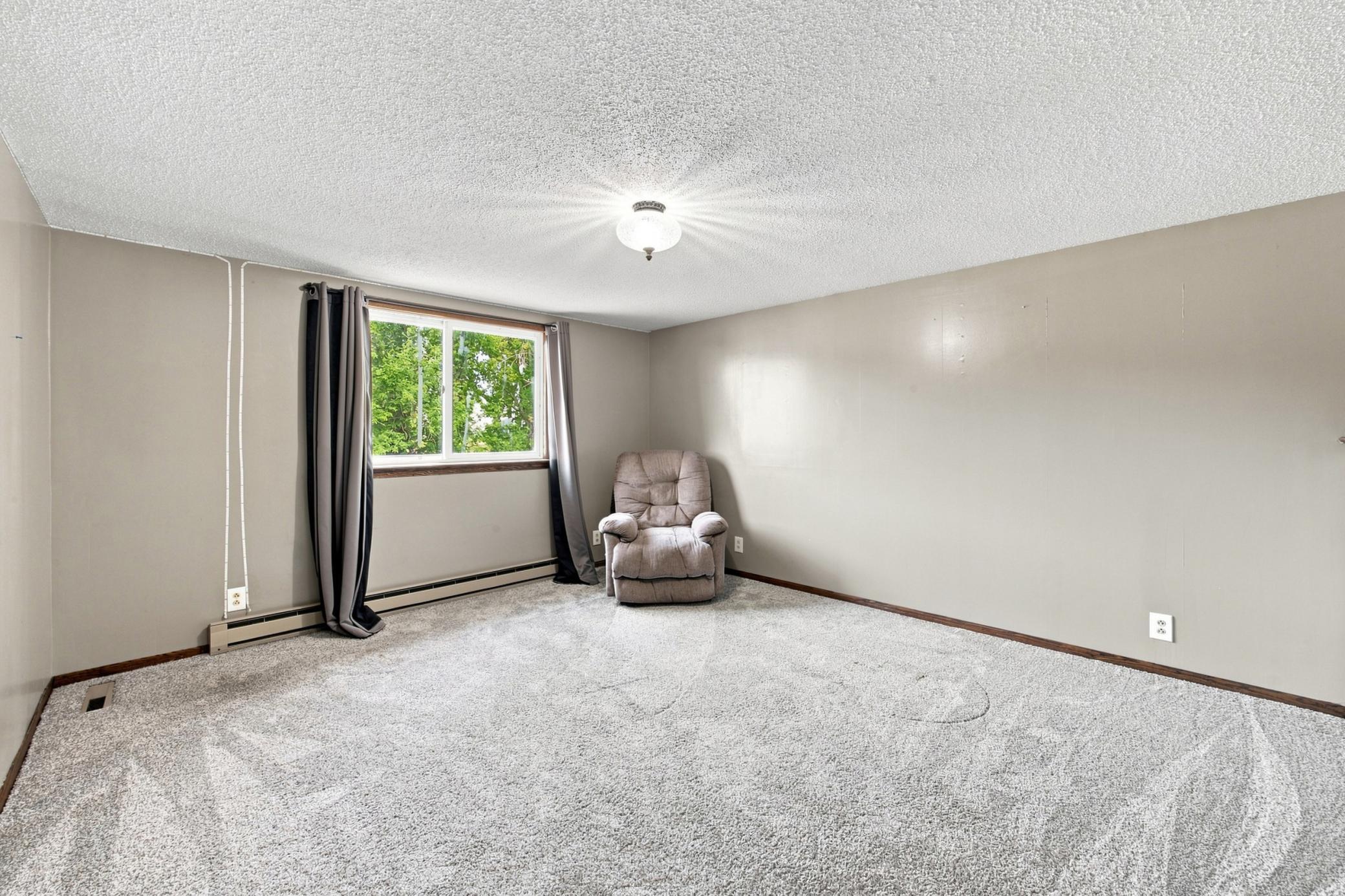 1937 single family home for sale at 15218 9th Street NE in Mayville, ND — 4 bed, 2 bath (photo 20 of 57)
