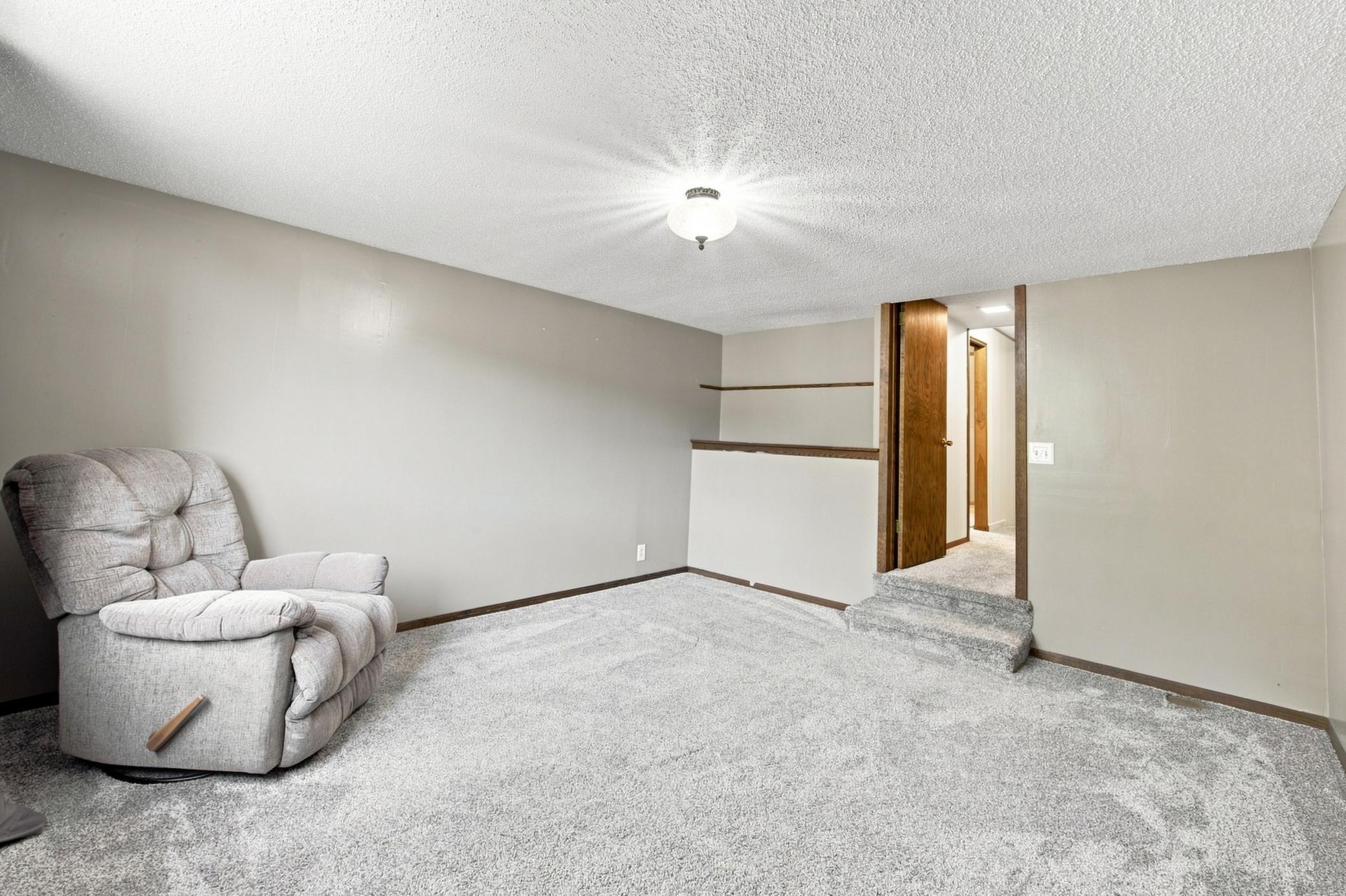 1937 single family home for sale at 15218 9th Street NE in Mayville, ND — 4 bed, 2 bath (photo 21 of 57)