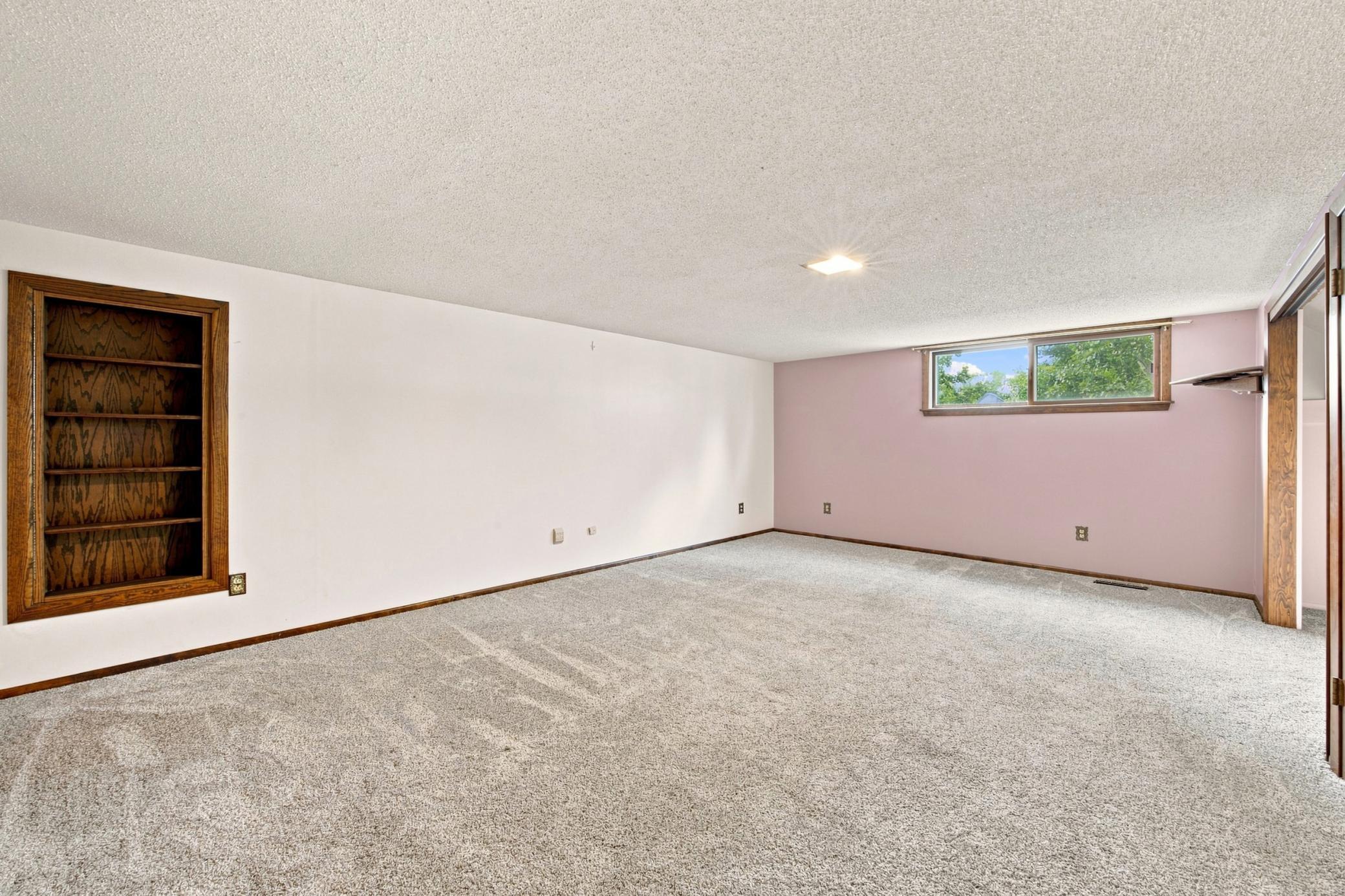 1937 single family home for sale at 15218 9th Street NE in Mayville, ND — 4 bed, 2 bath (photo 22 of 57)