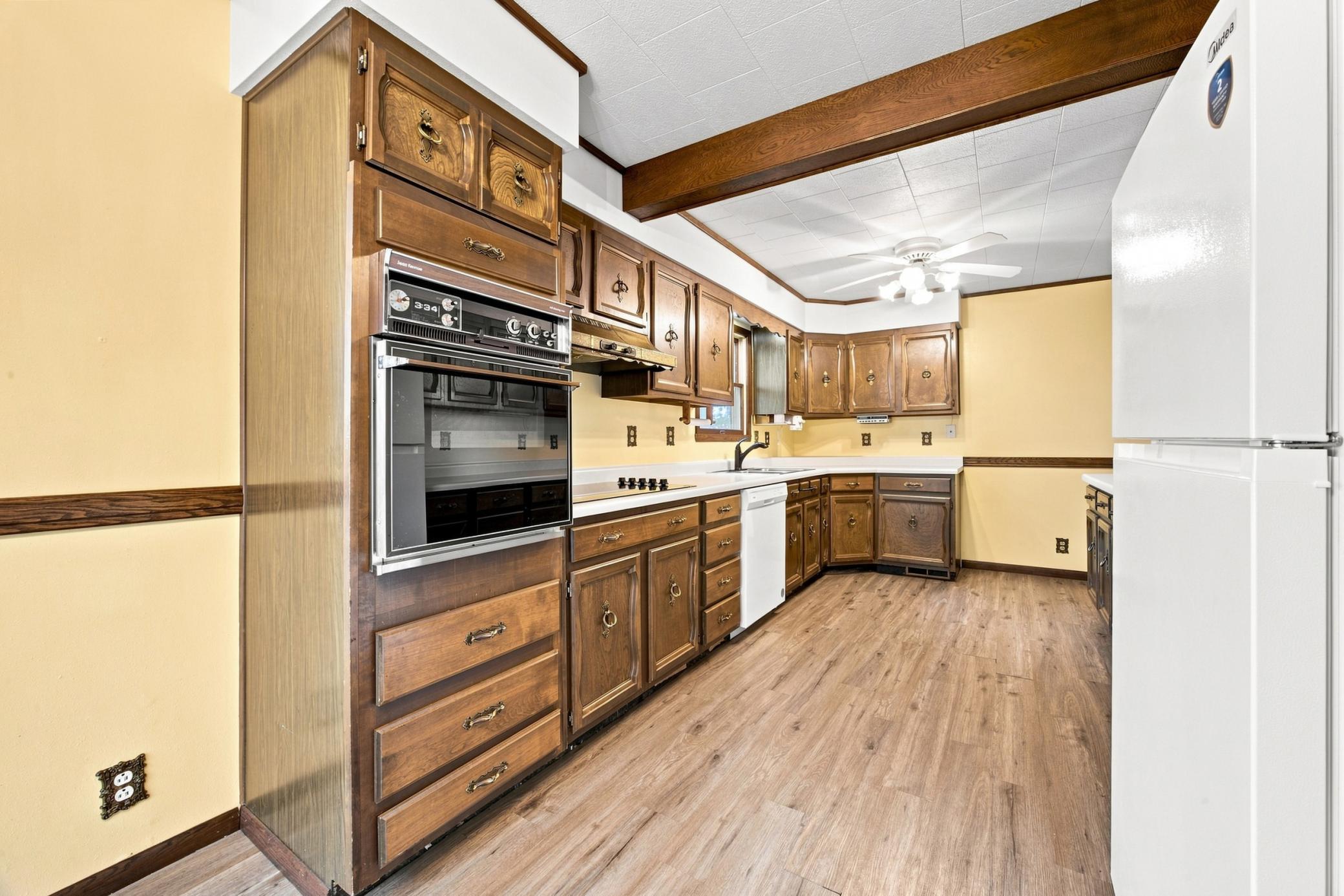 1937 single family home for sale at 15218 9th Street NE in Mayville, ND — 4 bed, 2 bath (photo 7 of 57)