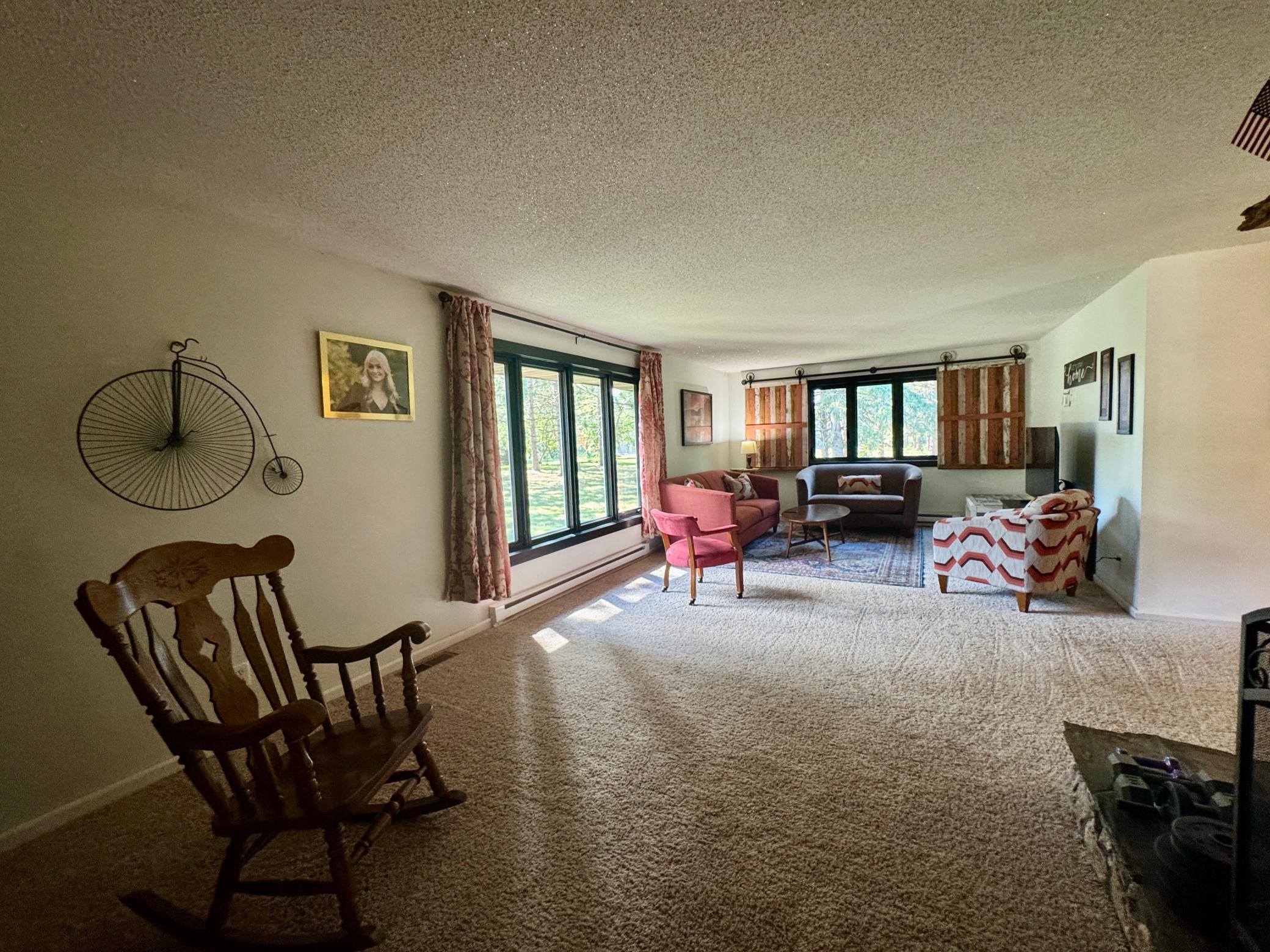 1979 single family home for sale at 55203 State Highway 11 in Warroad, MN — 3 bed, 2 bath (photo 13 of 44)