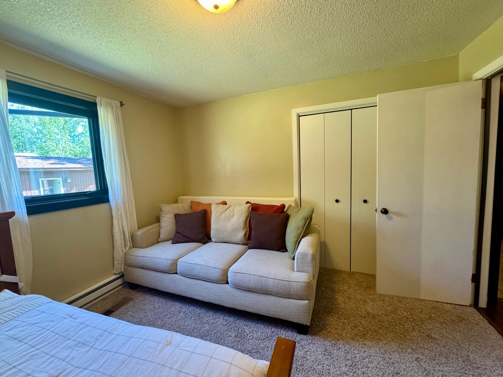 1979 single family home for sale at 55203 State Highway 11 in Warroad, MN — 3 bed, 2 bath (photo 25 of 44)