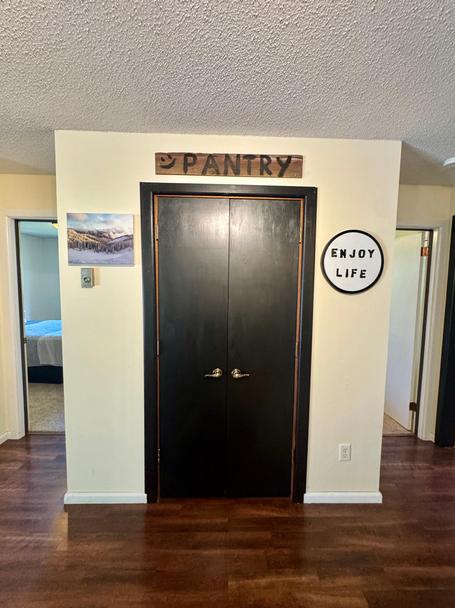 1979 single family home for sale at 55203 State Highway 11 in Warroad, MN — 3 bed, 2 bath (photo 10 of 44)